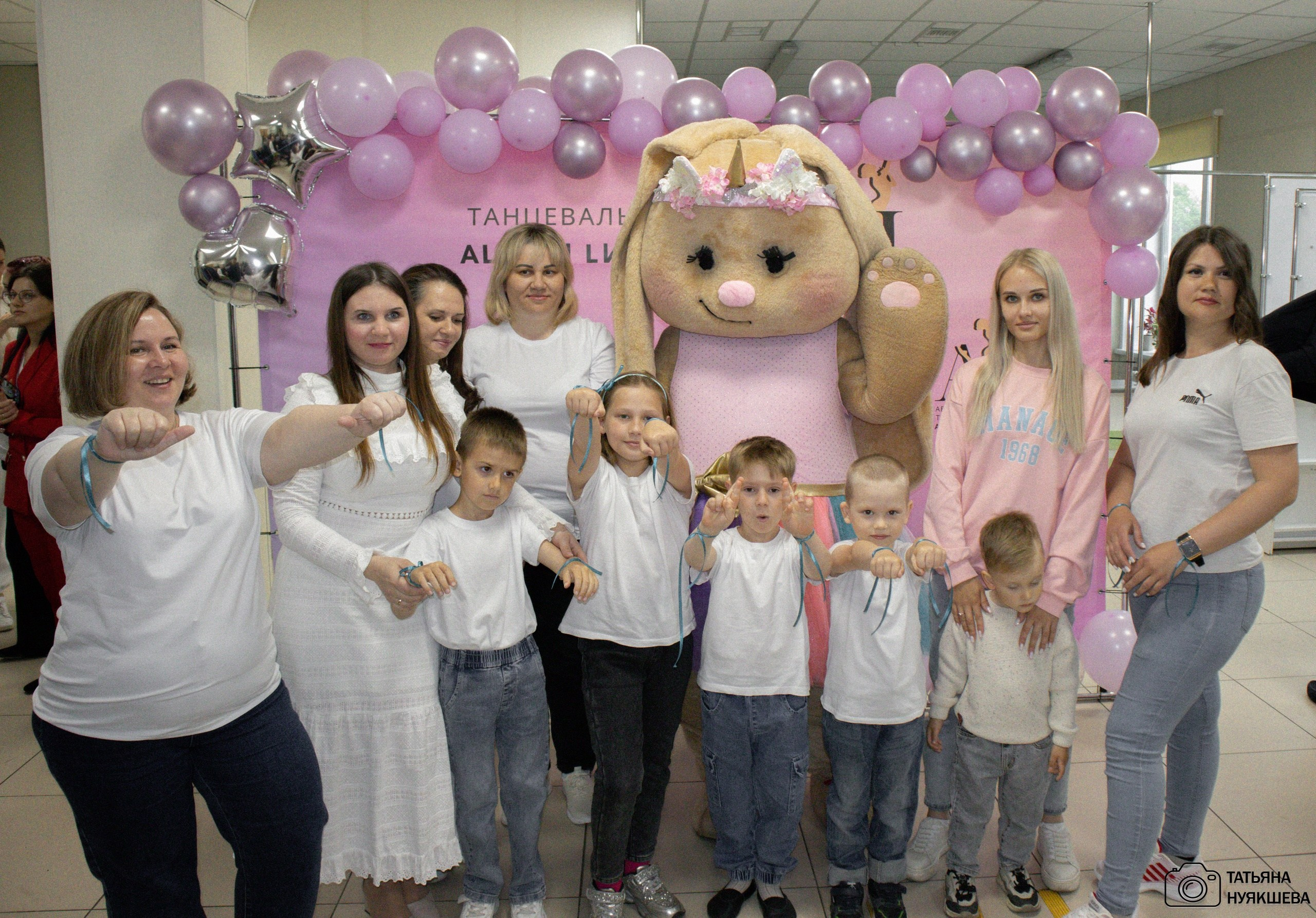 Отчетный концерт танцевальной студии Алины Литвиновой. Свадебный и семейный фотограф Татьяна Нуякшева Новоалтайск — Барнаул
