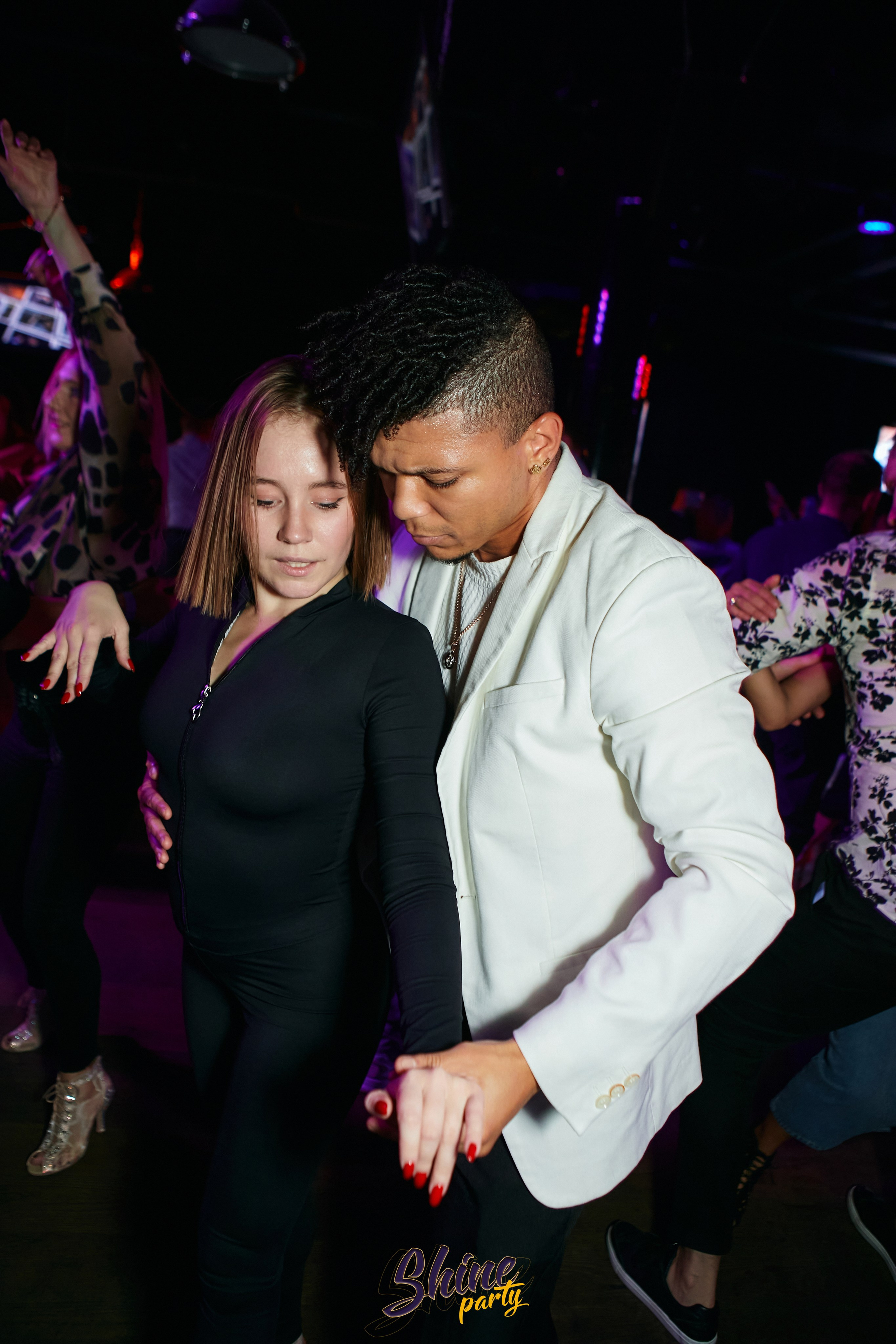 Shine party bachata. Свадебный фотограф
