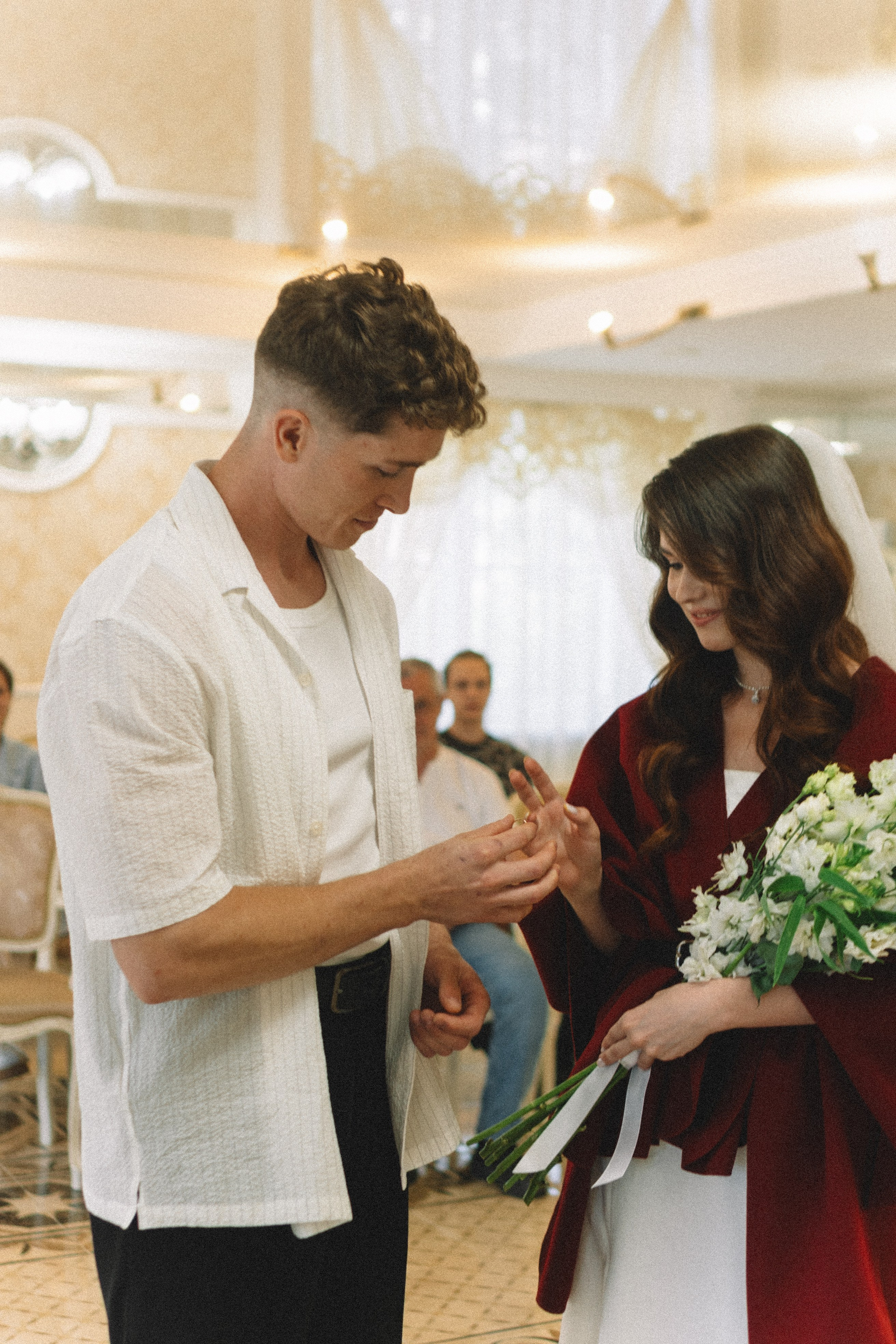 СВАДЕБНАЯ СЬЕМКА В ПЕТЕРГОФЕ И СЬЕМКА РЕПОРТАЖА В ЗАГСЕ ПЕТЕРГОФА. Профессиональный фотограф, Санкт-Петербург — Виктория Богомолова