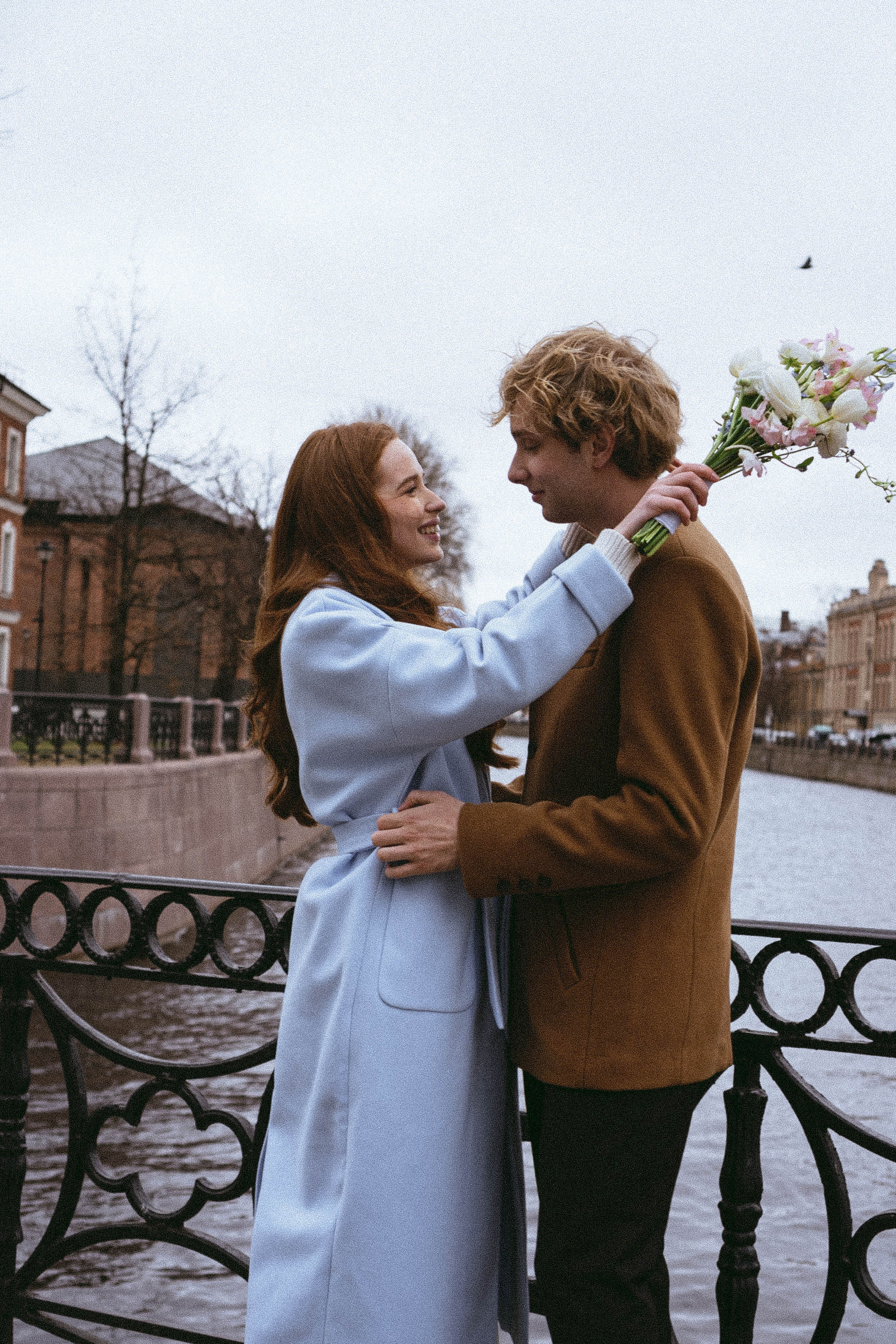 СВАДЕБНАЯ СЬЕМКА В ОТЕЛЕ. СБОРЫ ЖЕНИХА И НЕВЕСТЫ И ТАКЖЕ ТОР И ПОДГОТОВКА К ПРОГУЛКЕ И ПРОГУЛКА ПО ПЕТРОГРАДКЕ. Профессиональный фотограф, Санкт-Петербург — Виктория Богомолова