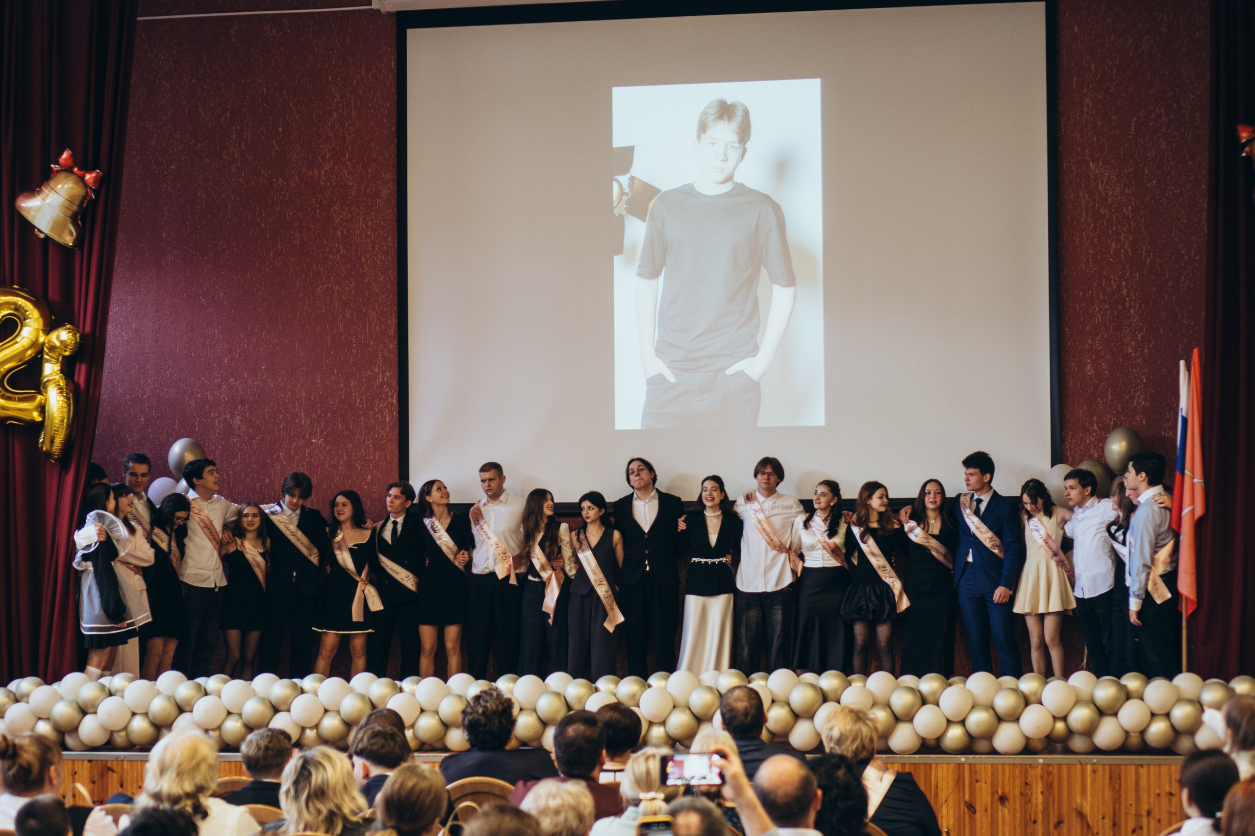 ПОСЛЕДНИЙ ЗВОНОК. Профессиональный фотограф, Санкт-Петербург — Виктория Богомолова