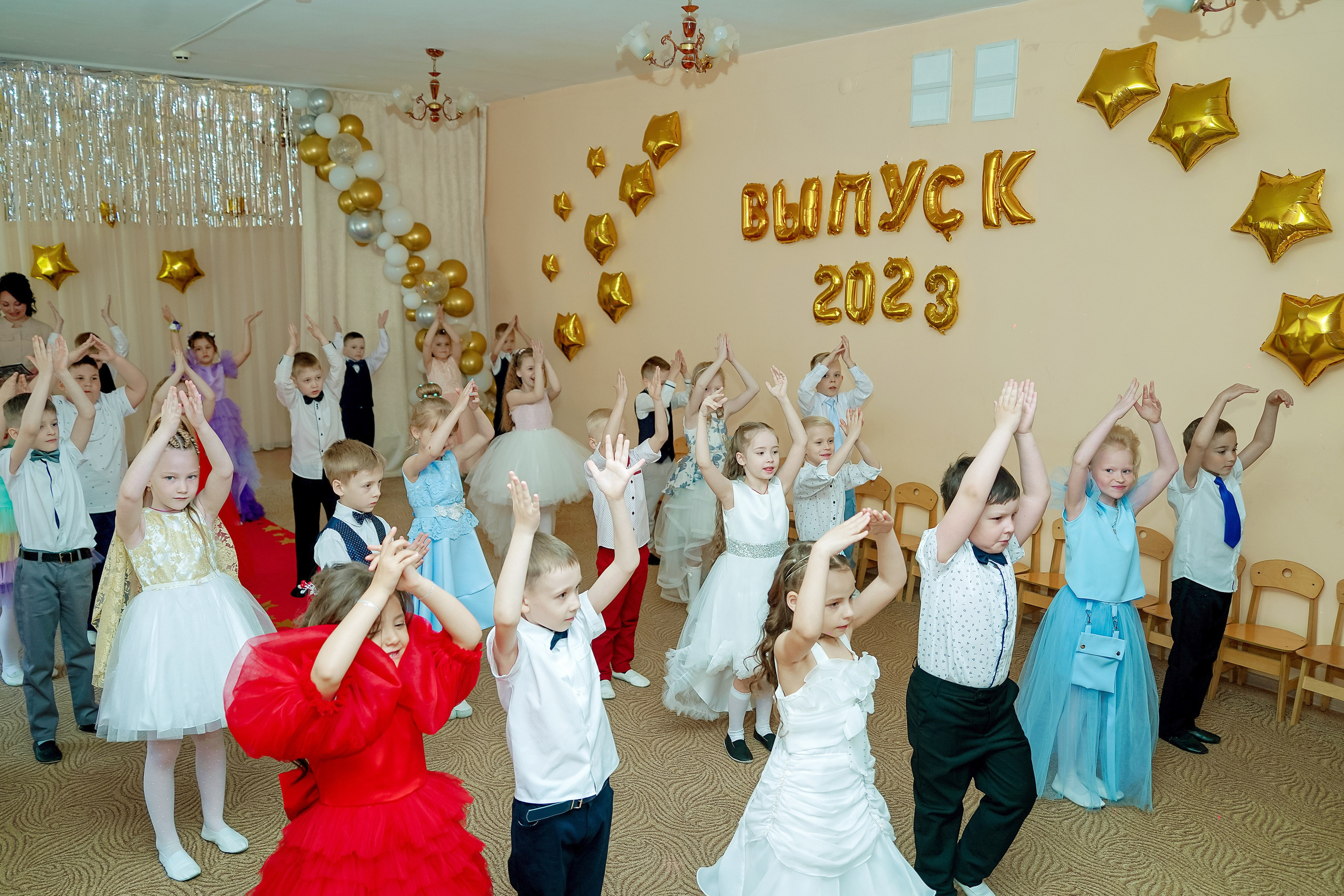 Фотосъемка видеосъёмка фотограф видеооператор новогодних утренников  в. Фотограф, видеооператор Нина Коршунова