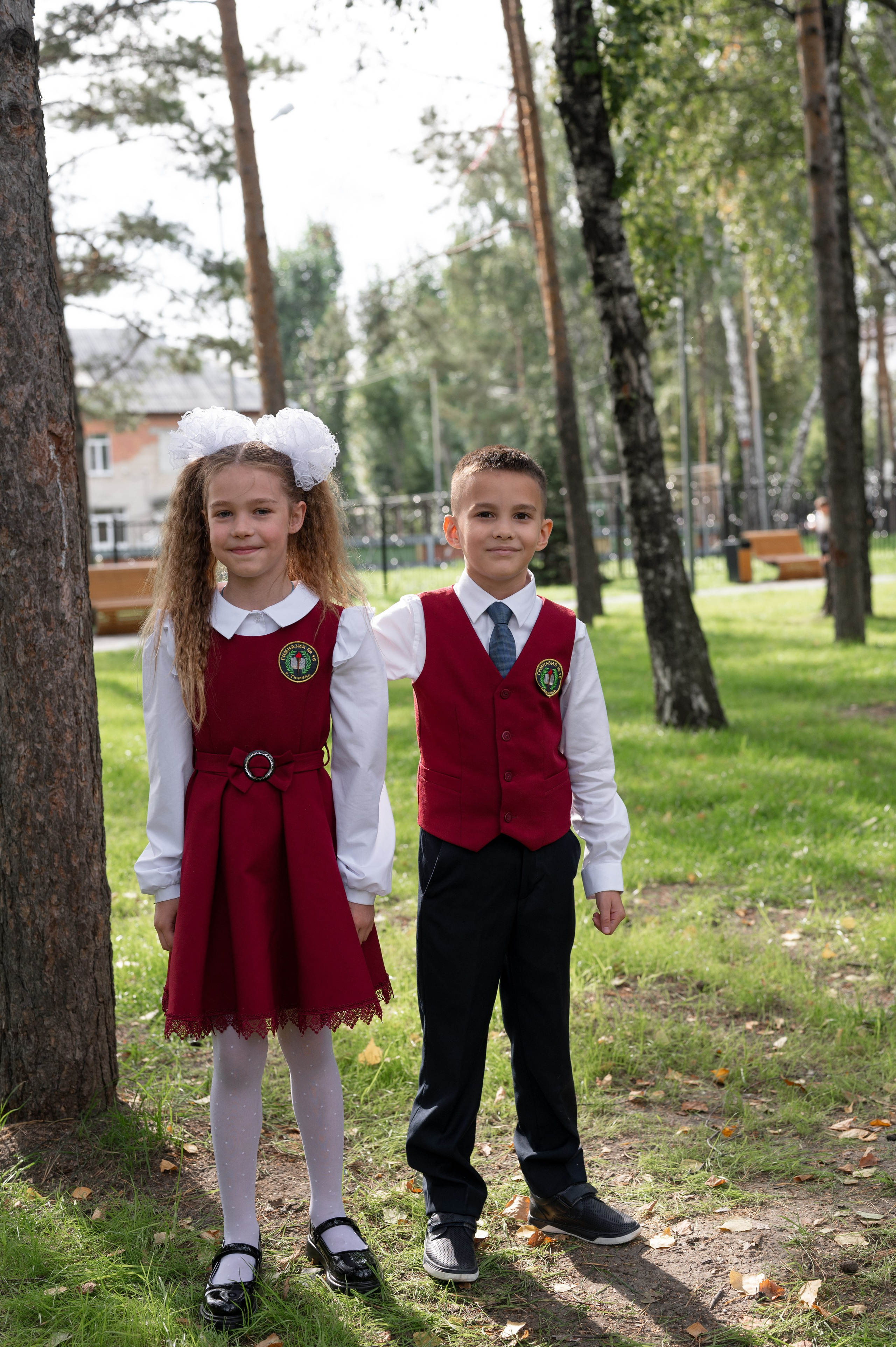 1 сентября 16 гимназия 2 класс (линейка + в классе+ на улице). Фотограф новорожденных, семейный детский в Тюмени Татьяна Морозова