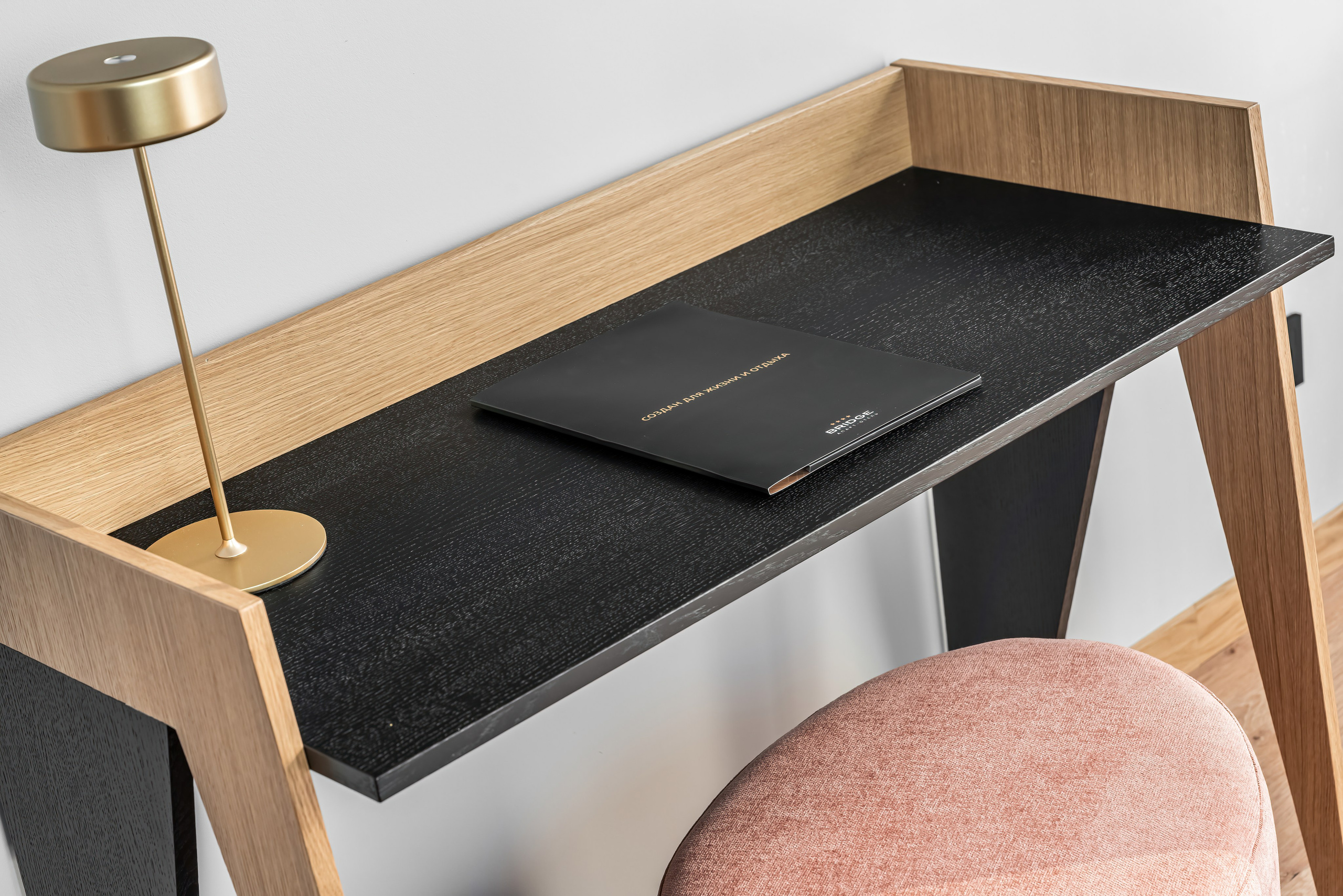 Отель аппарт Бридж. Декорактив Москва