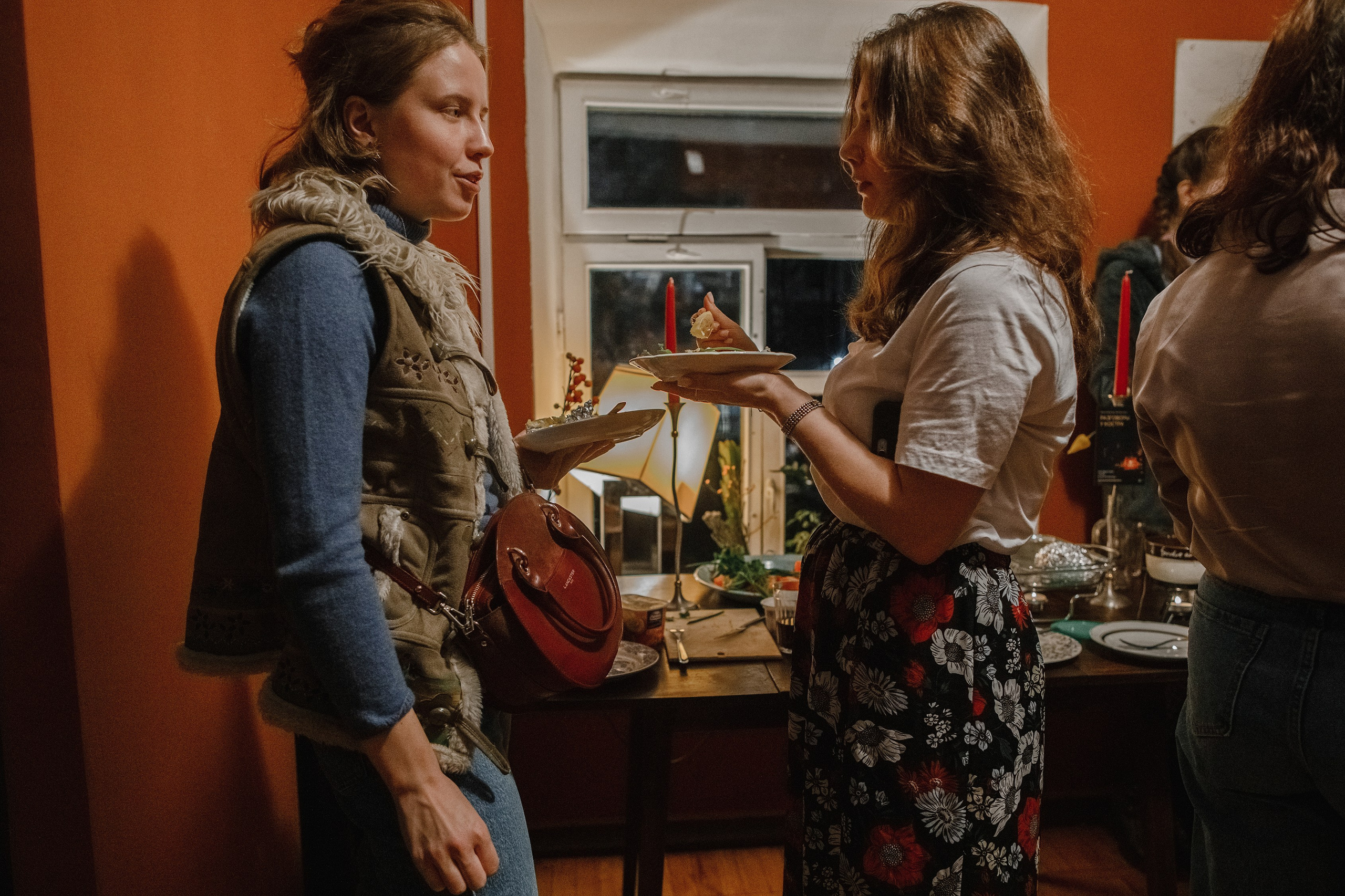 11.11.2022 // Совместно с ЕДЕМ.ДАЛЬШЕ. Фотовыставки serebro.gallery, в которых автором можешь стать ты! | Москва