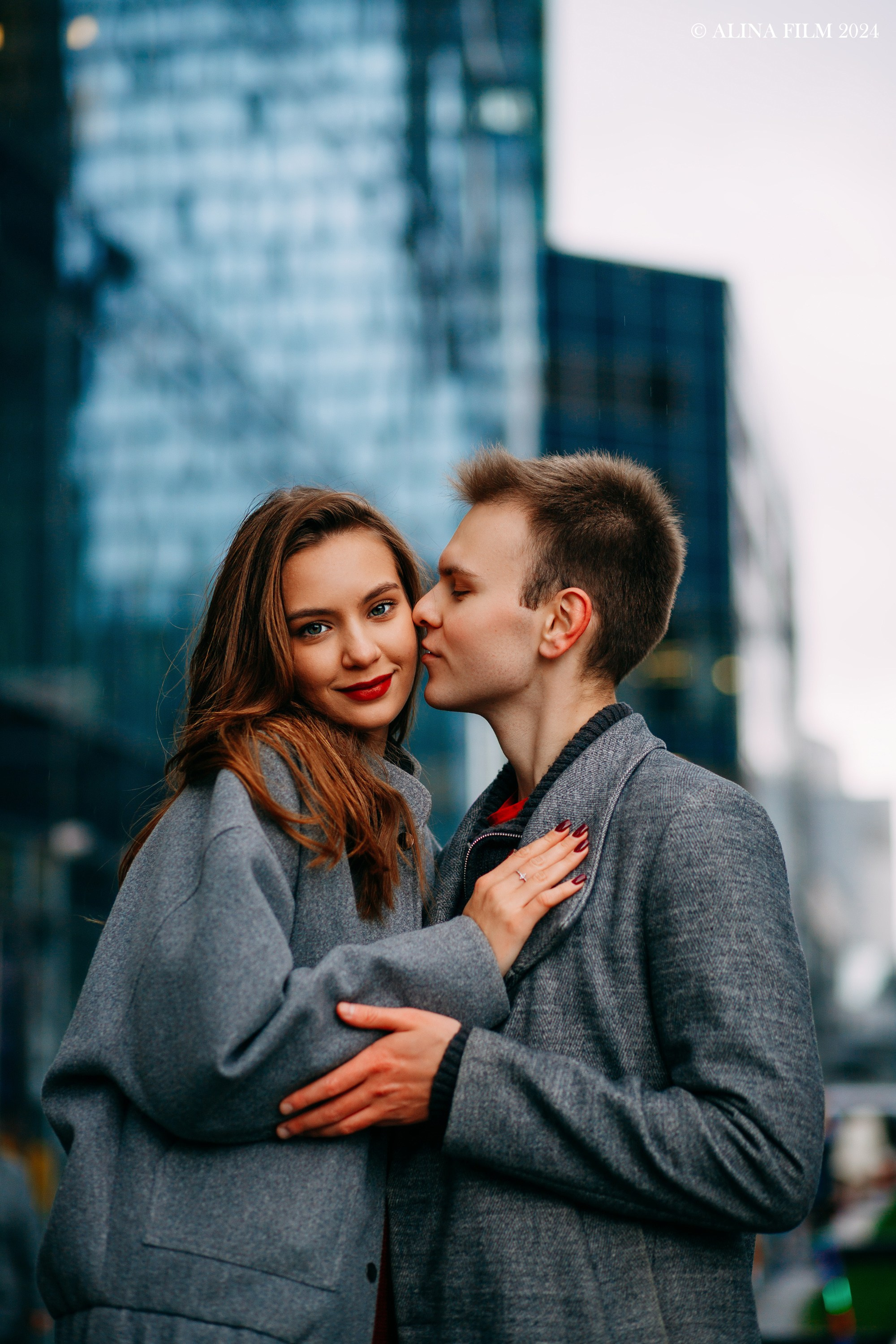 Лавстори в Москва Сити. Фотограф в Санкт-Петербурге Alina Film