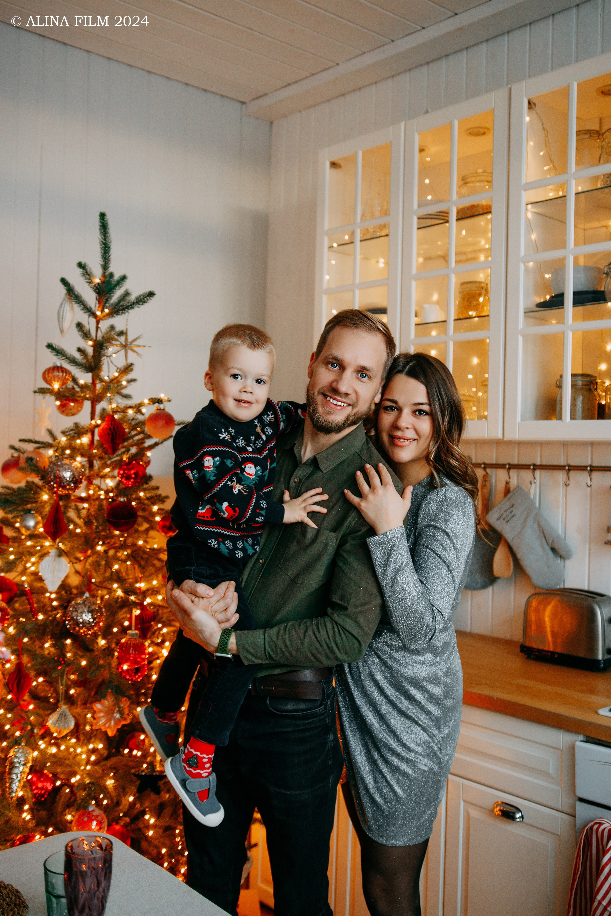 Новогодняя семейная фотосессия. Фотограф в Санкт-Петербурге Alina Film