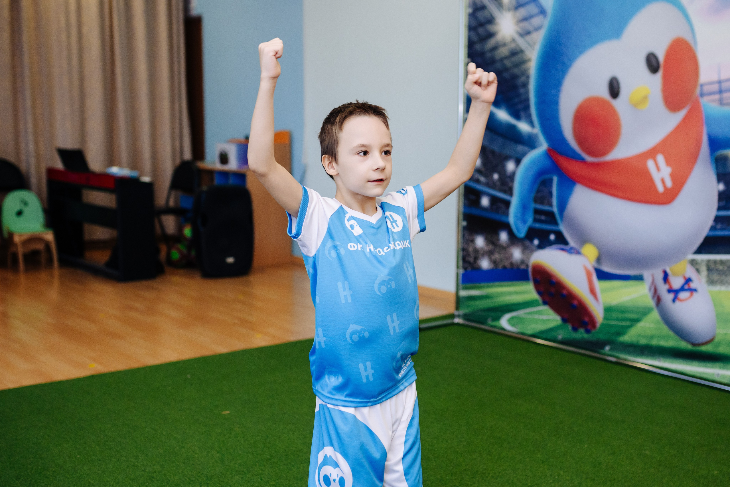 Фотосессия с кубком в детских садах г. Магнитогорска. Денис Прохоров Фотограф в г. Магнитогорск