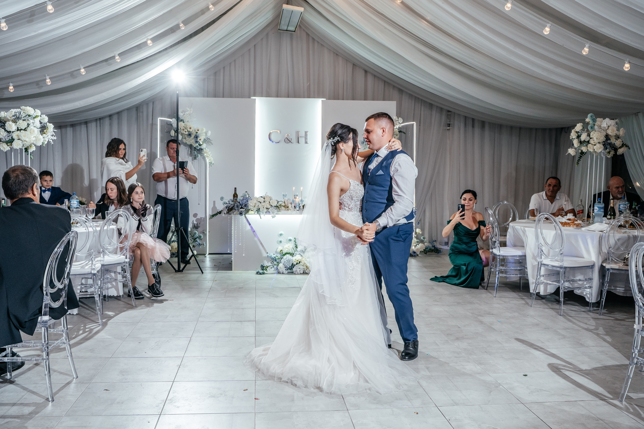 Сергей и Наталья. Фотограф на крещение Белгород Анастасия Зыбина