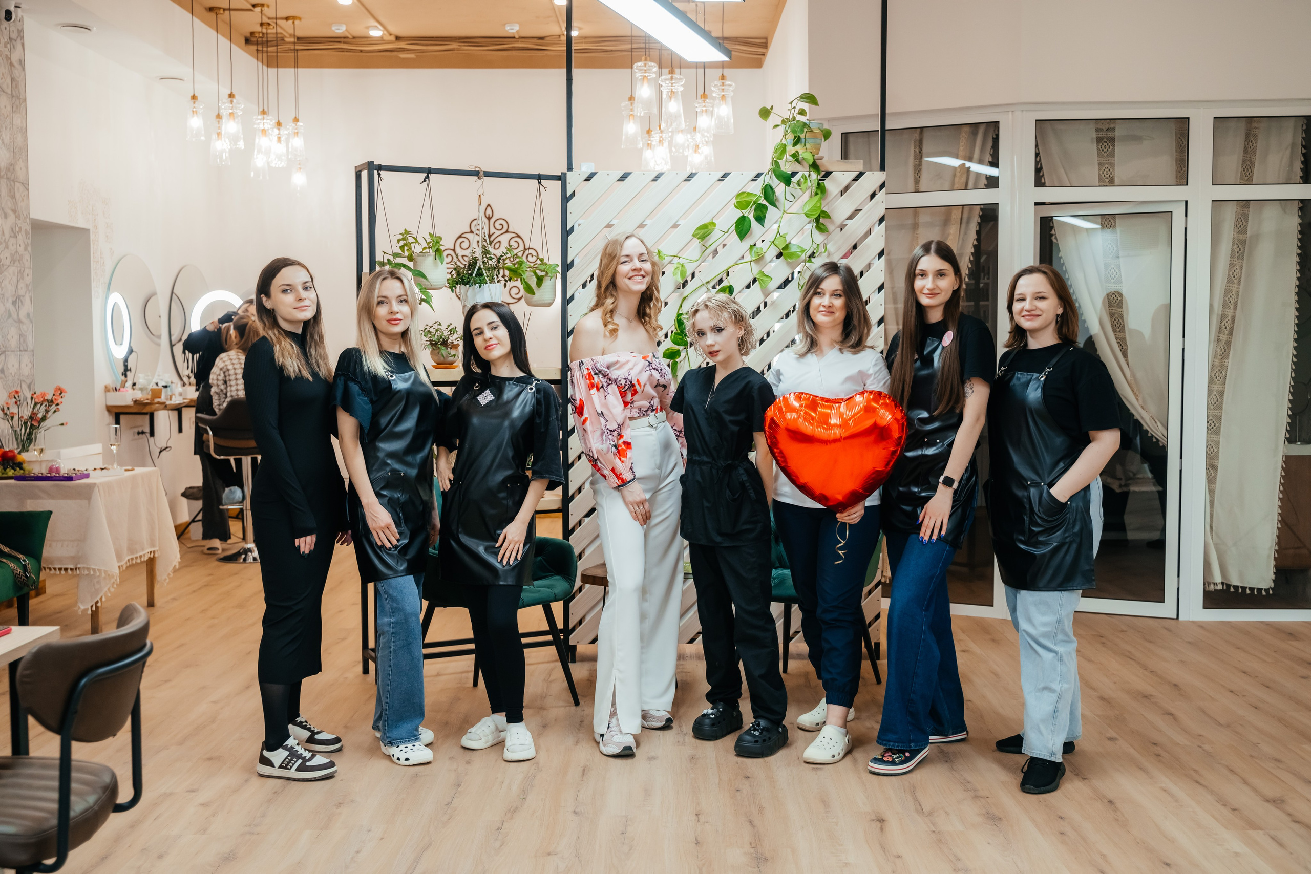 Открытие салона BrowHouse. Семейный фотограф в Саратове