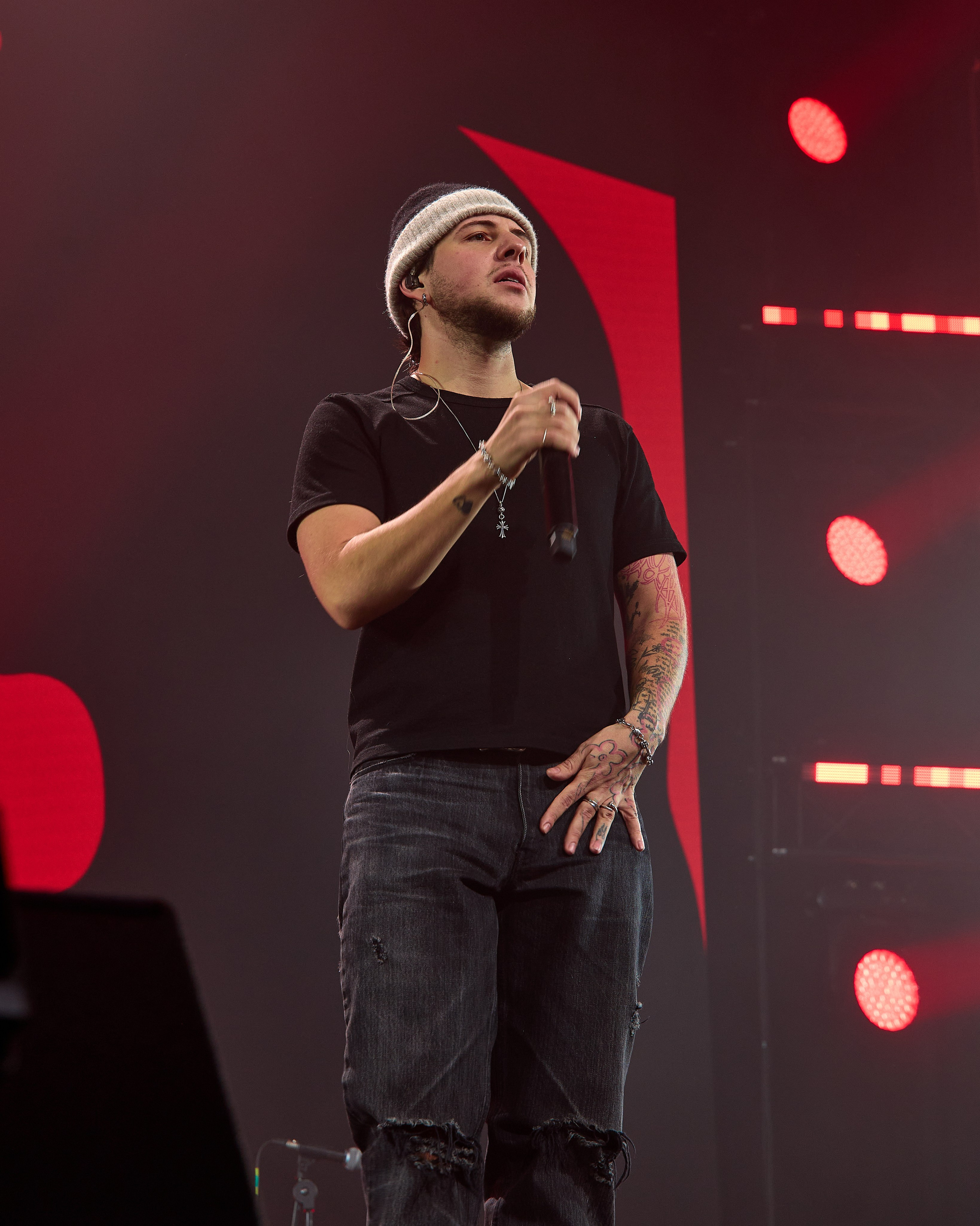 Nkeei, Unique, Artem Shilovets. Святослав Лебедев | Рекламный фотограф — Коммерческая съемка, Арт-дирекшн, AI-интеграция