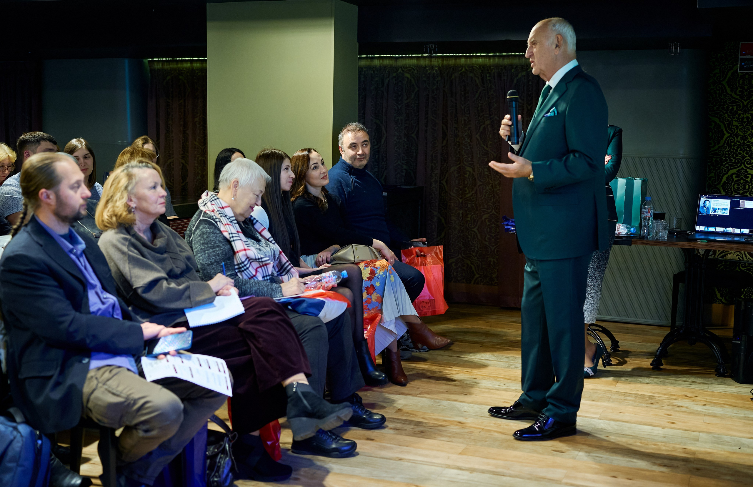 Медицинский форум СПБ 2025. Фотограф-видеограф в Санкт-Петербурге Владимир Нестеров