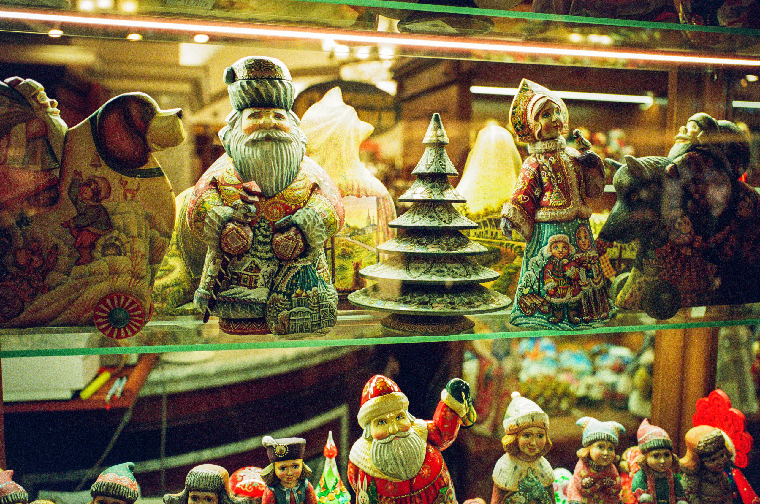 Елочные игрушки в ГУМе