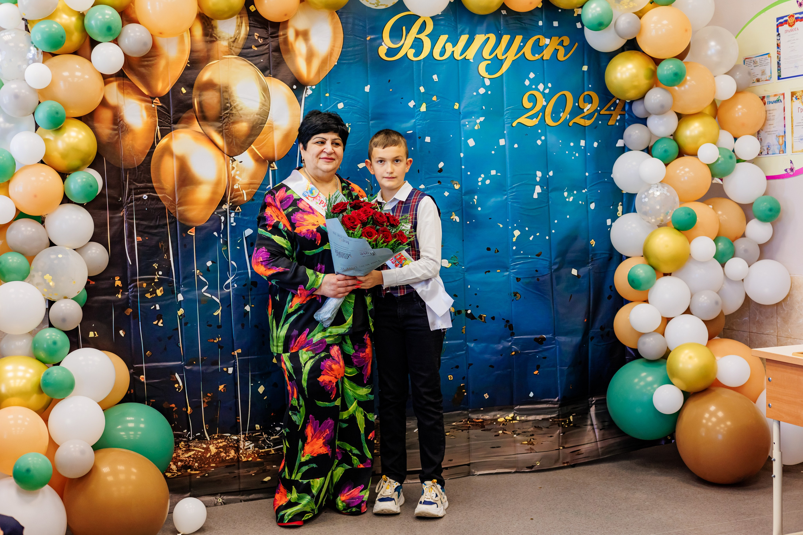 Выпуск 4а 25школа'24 год. Свадебный и семейный фотограф в Армавире