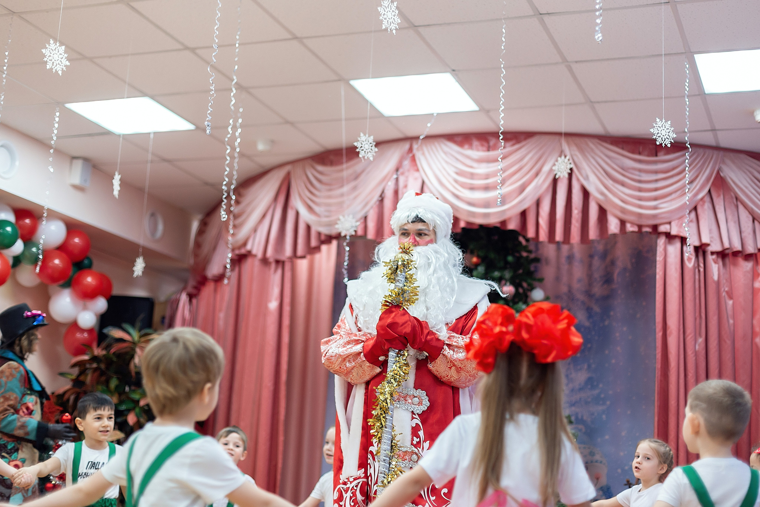 Утренник_"Карамельная фабрика» 2024. Семейный фотограф в Санкт-Петербурге