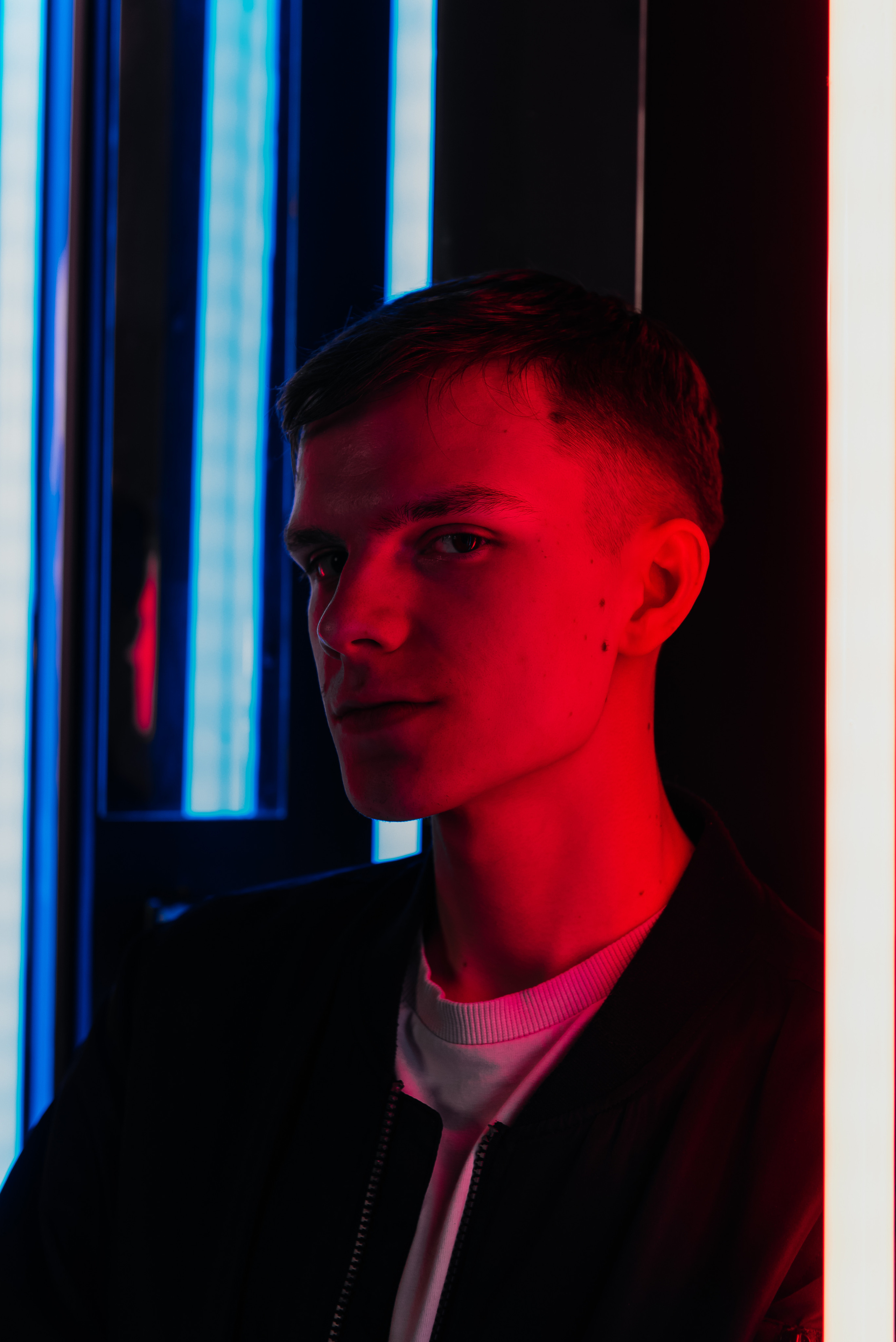 Фотосессия Неон. Профессиональный фотограф Артем Рахимов в Казани