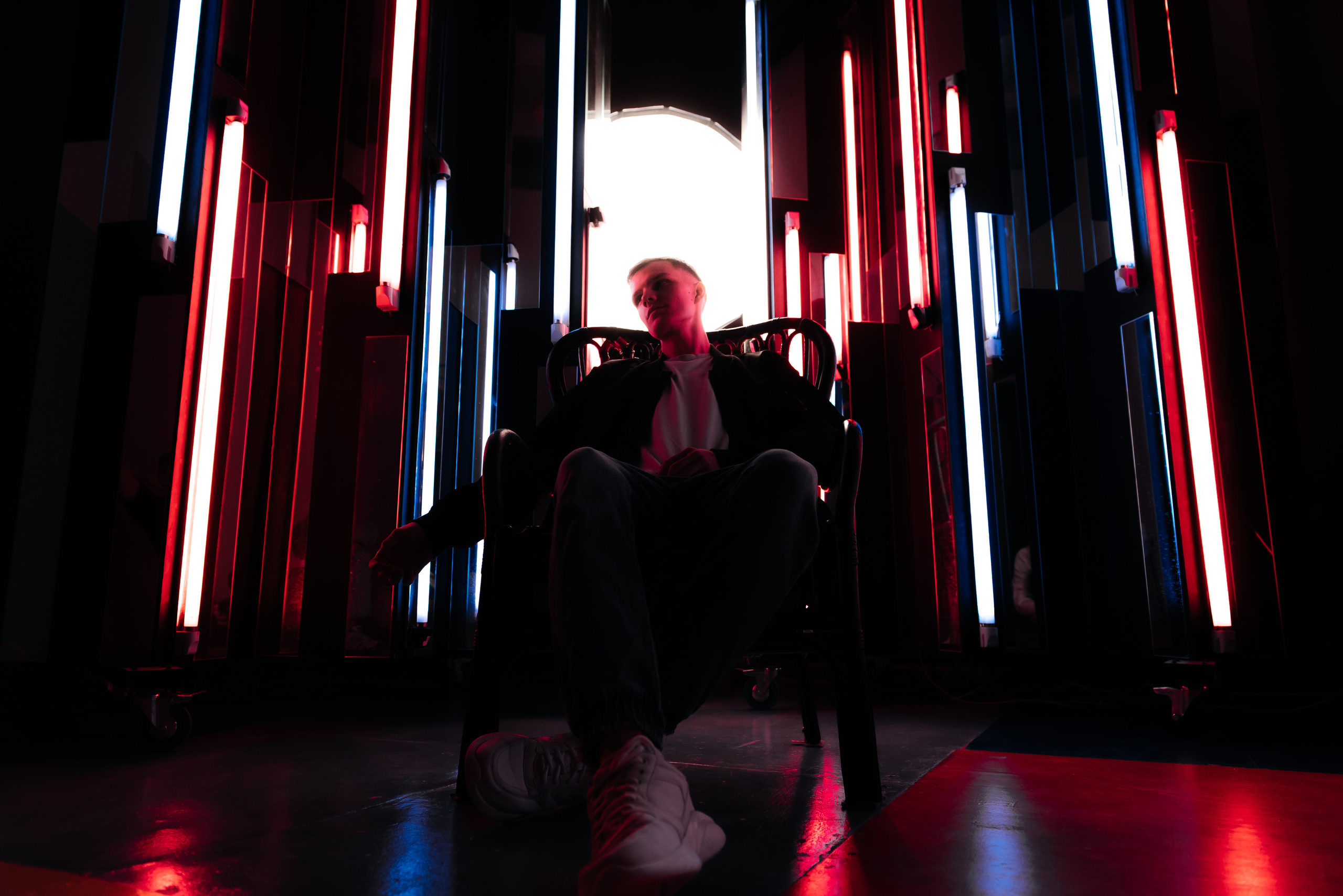 Фотосессия Неон. Профессиональный фотограф Артем Рахимов в Казани