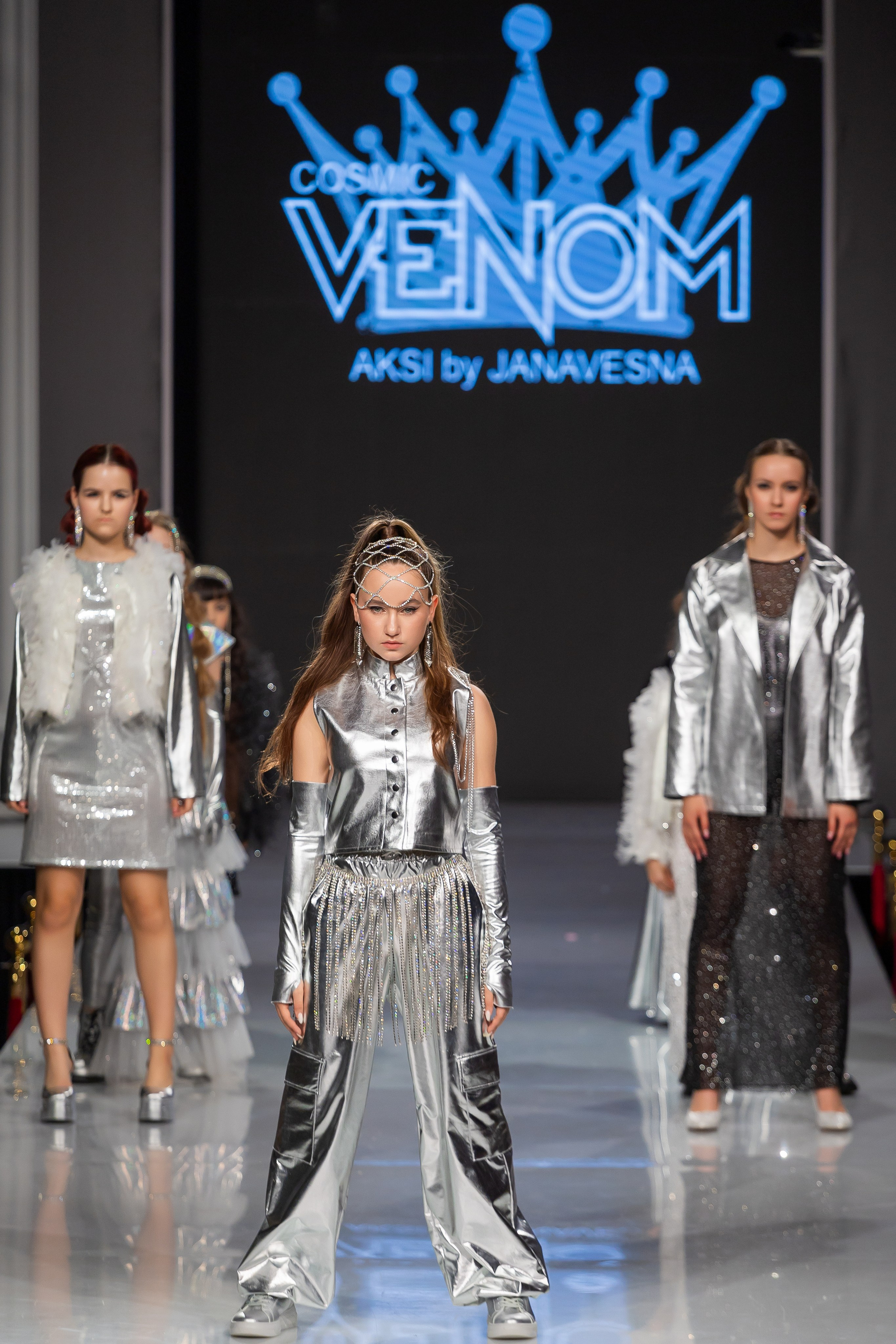 Estet Fashion Week. Photomantis