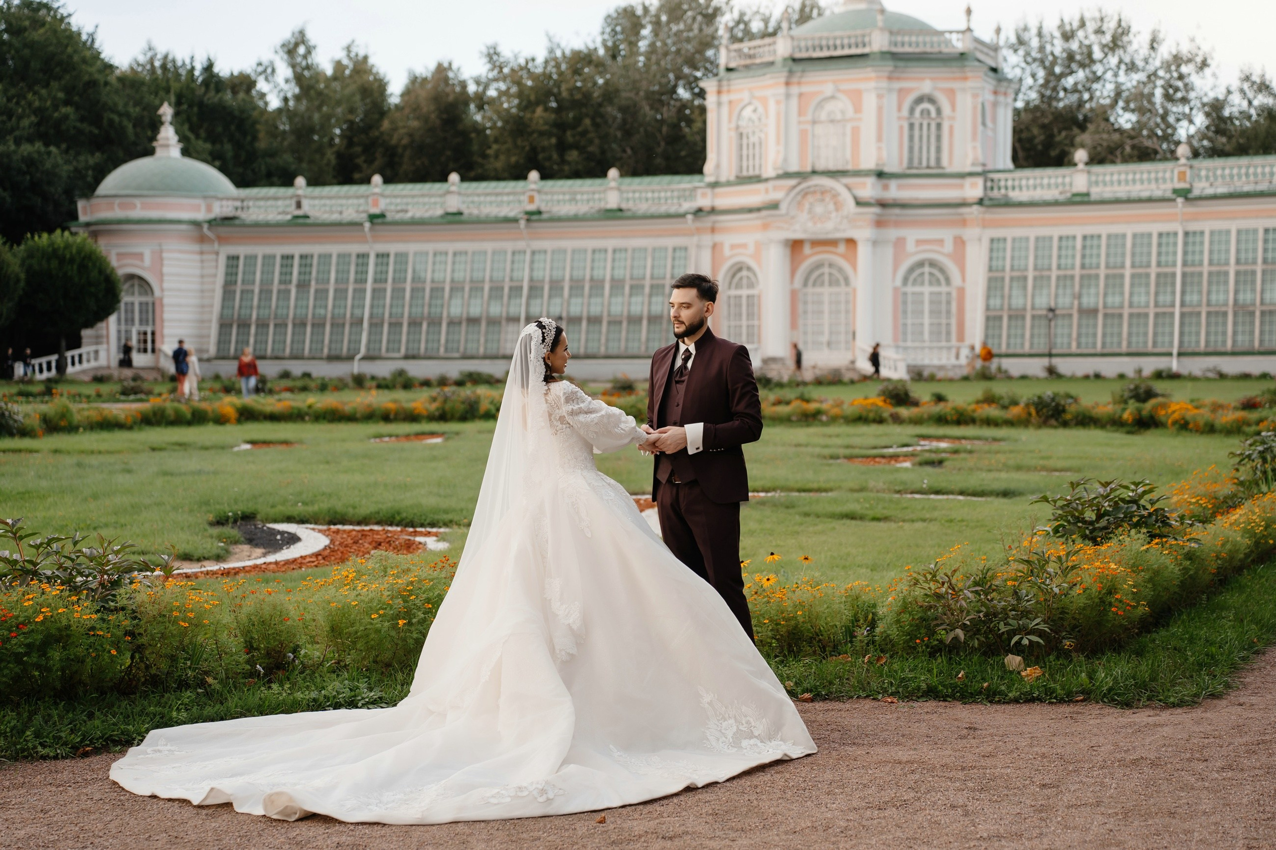 Свадебная фотосессия в ресторане Турандот. Свадебный и семейный фотограф в Москве Светлана Зоткина