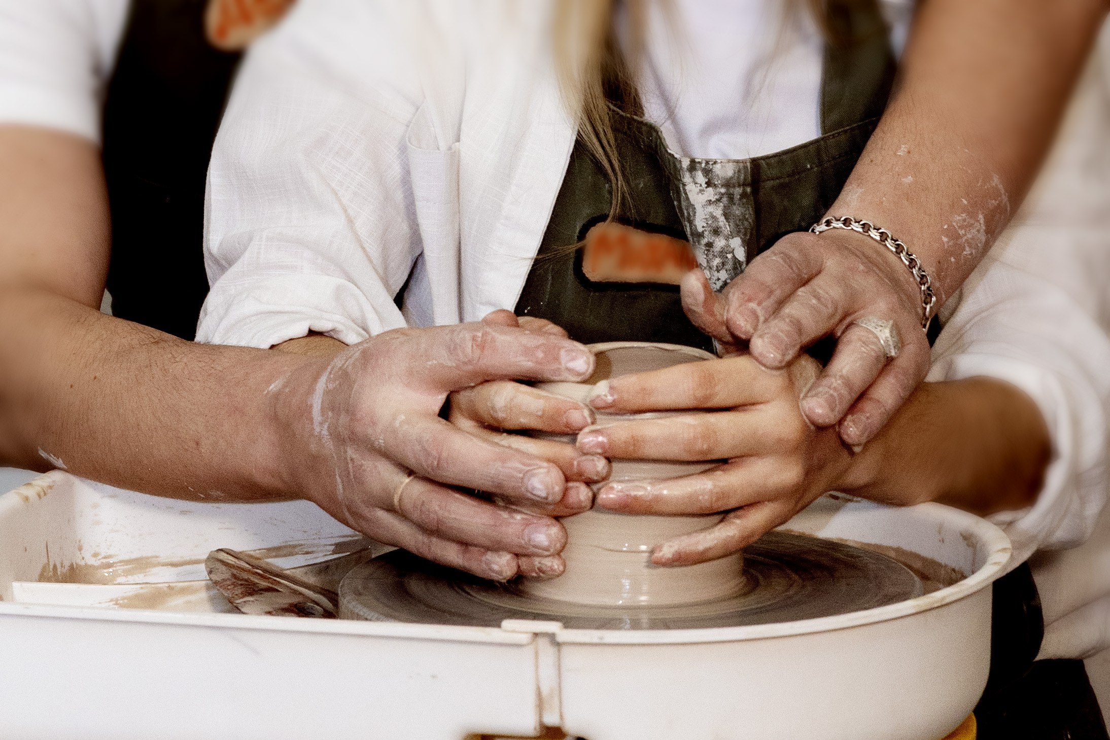 Гончарная мастерская. Женский фотограф в Орске Новотроицке Динара Долганова