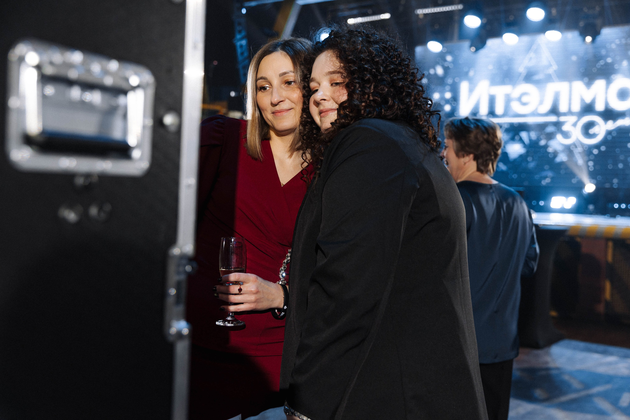 ИТЭЛМА. Э Т О М Ы