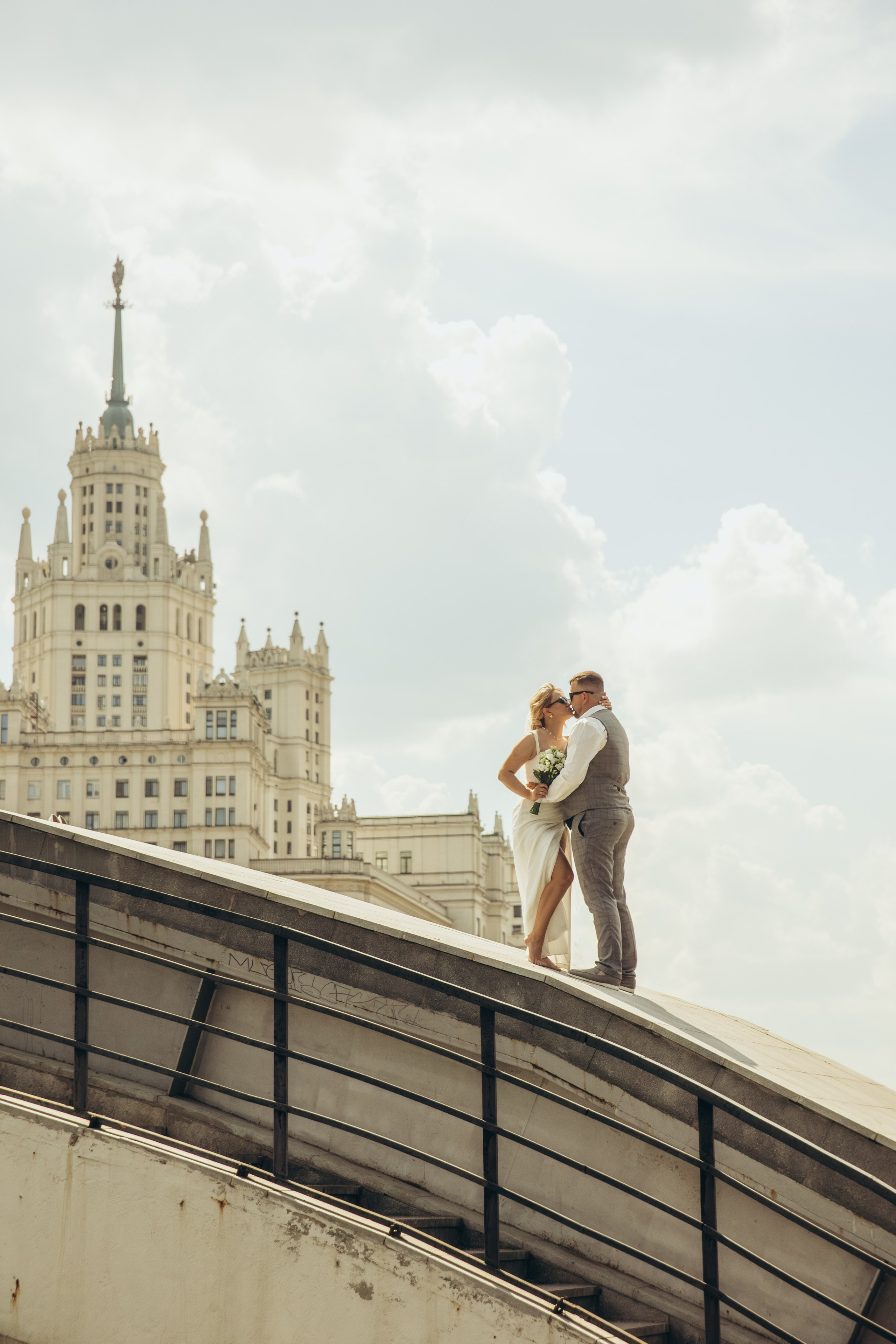 Тессинский мост свадьба. Свадебный и семейный фотограф Москва и Московская область