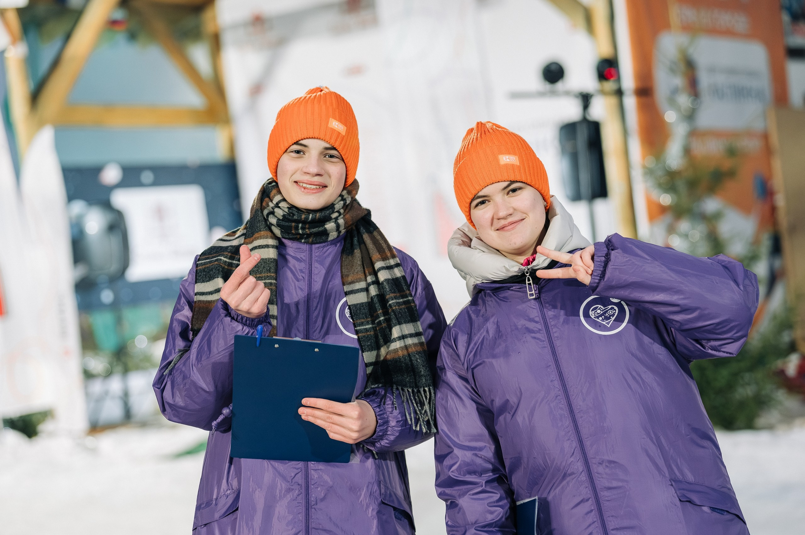 Награждение волонтерского корпуса 650-летия города Киров. Репортажный фотограф в Кирове Александр Лутошкин