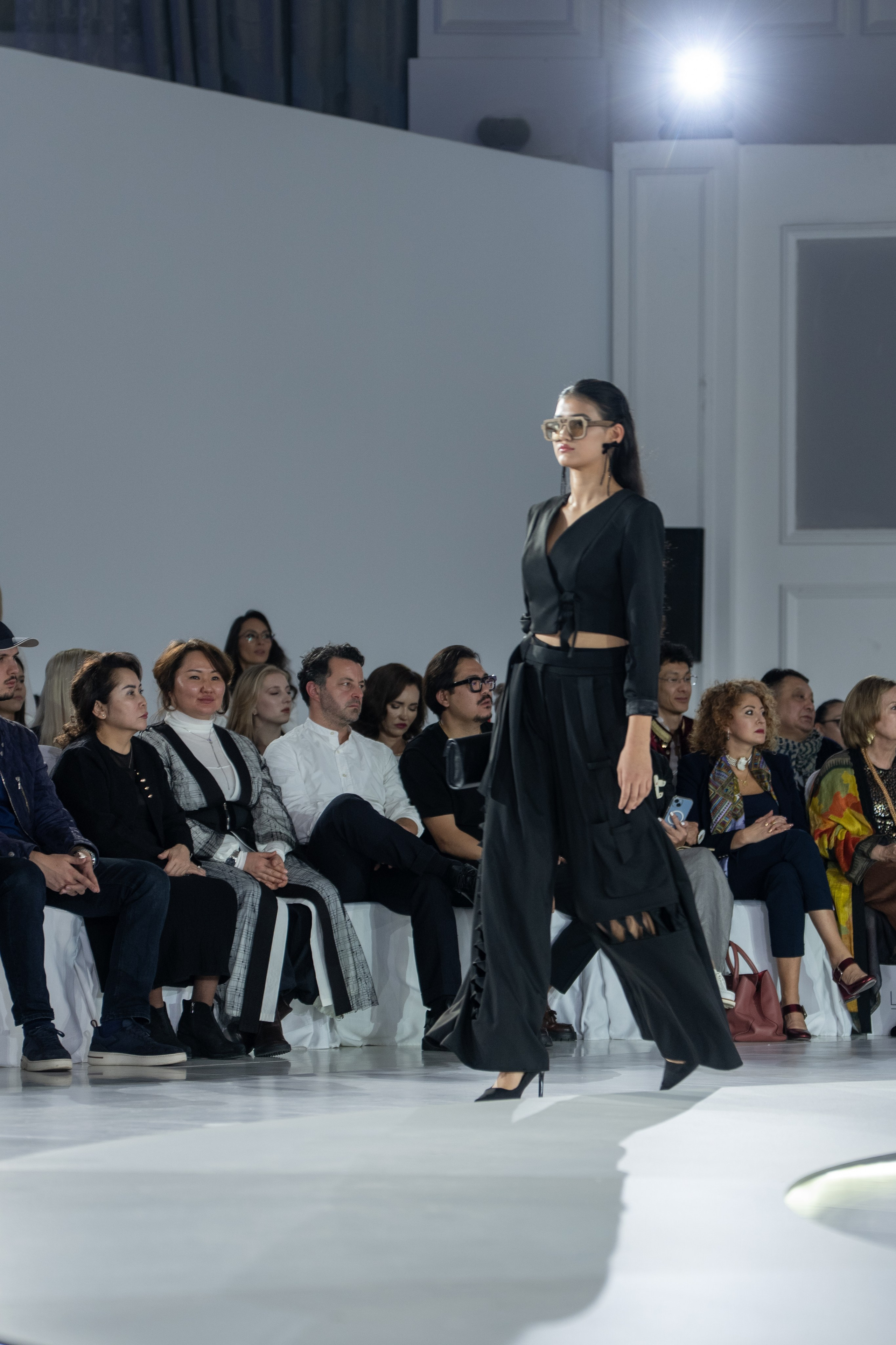 Brand TinAtin Magalashvilu. Сайт Алматинского НЮ АРТ, будуар и фэшн фотографа Дениса Карпенко