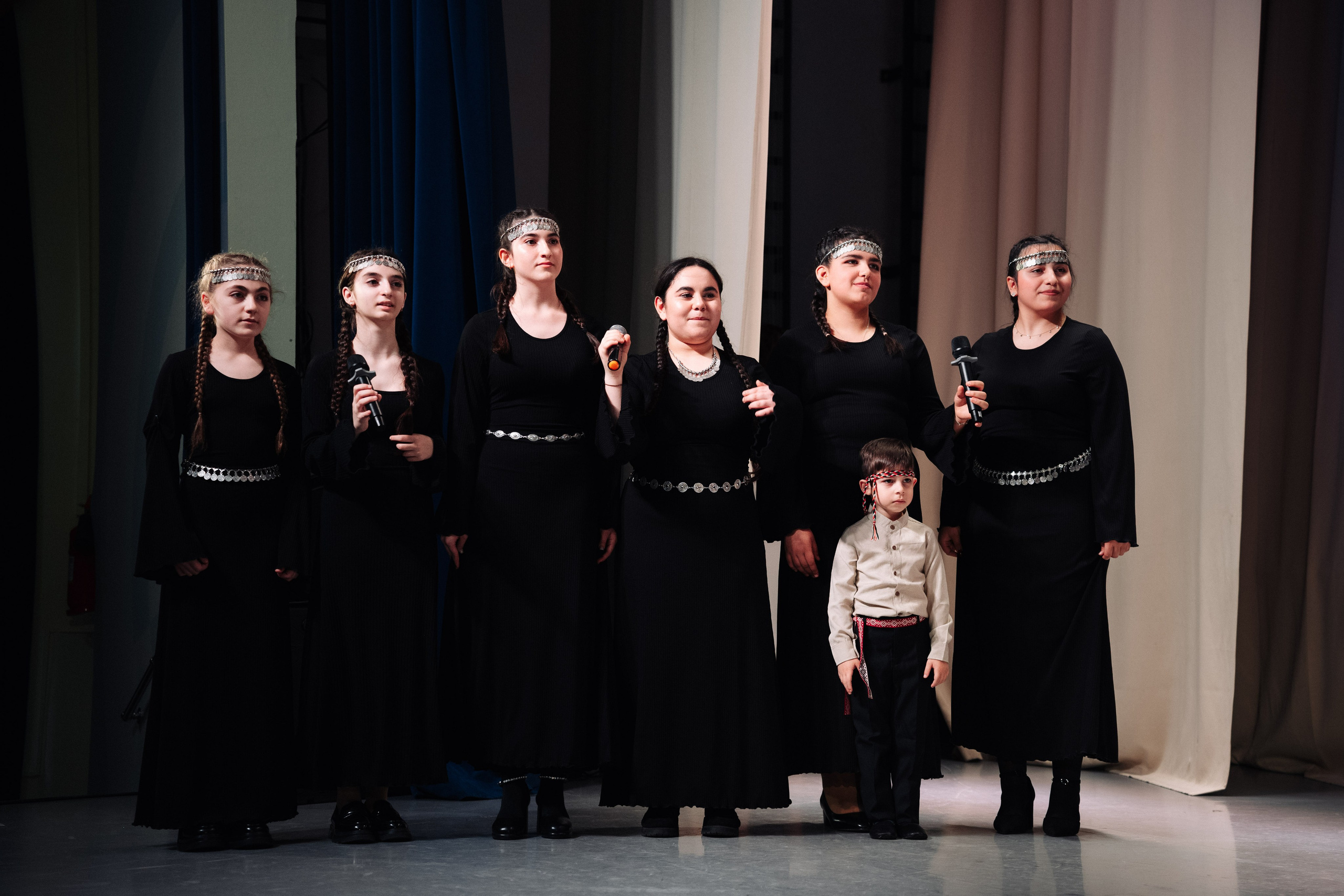 Благотворительный концерт в помощь Артему Сардаряну. Фотограф Артем Севостьянов. Профессиональная фотосъемка в Ногинске, Москве, Московской области и за границей