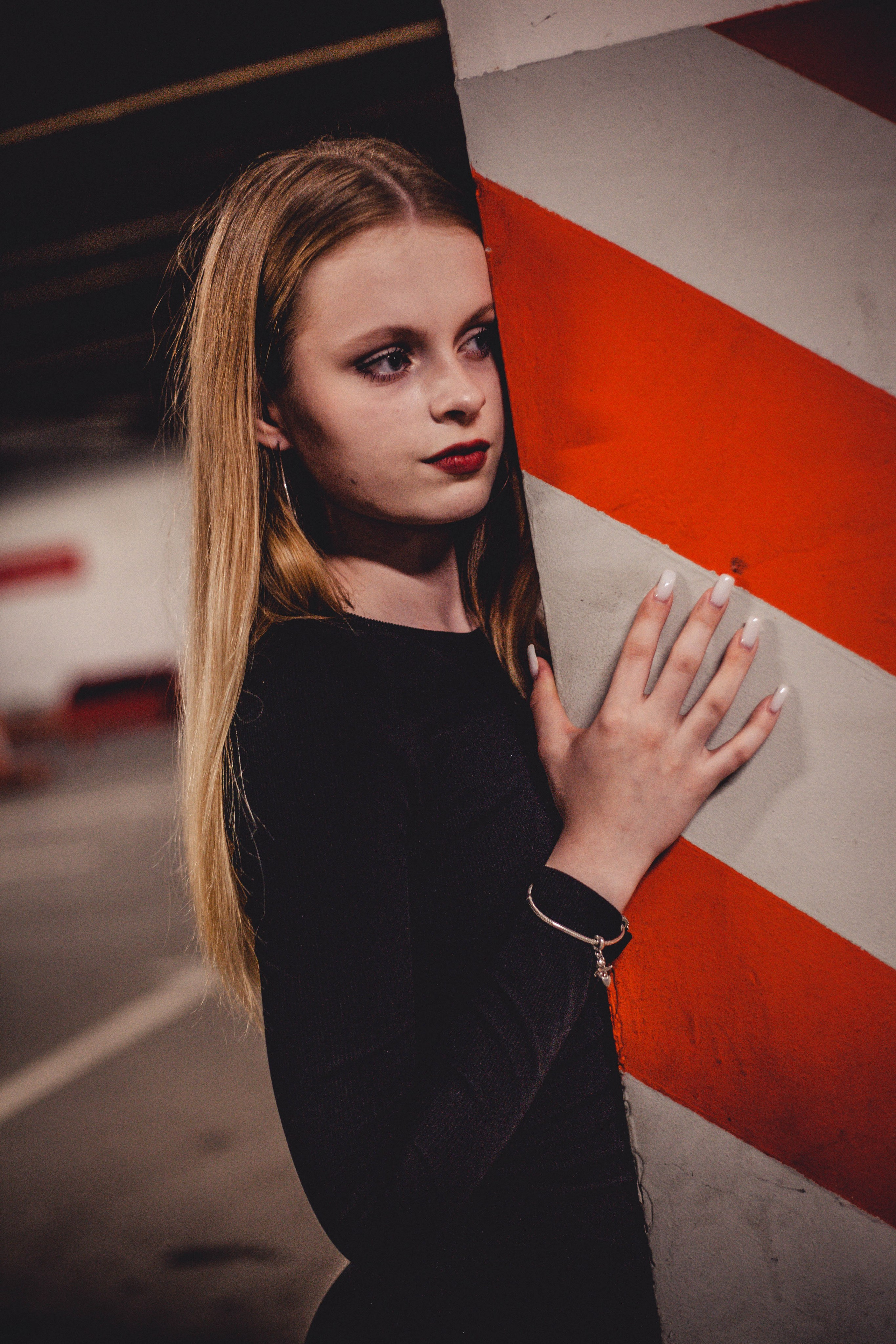 «Тайны парковки глазами тележки». Уличный фотограф Города N