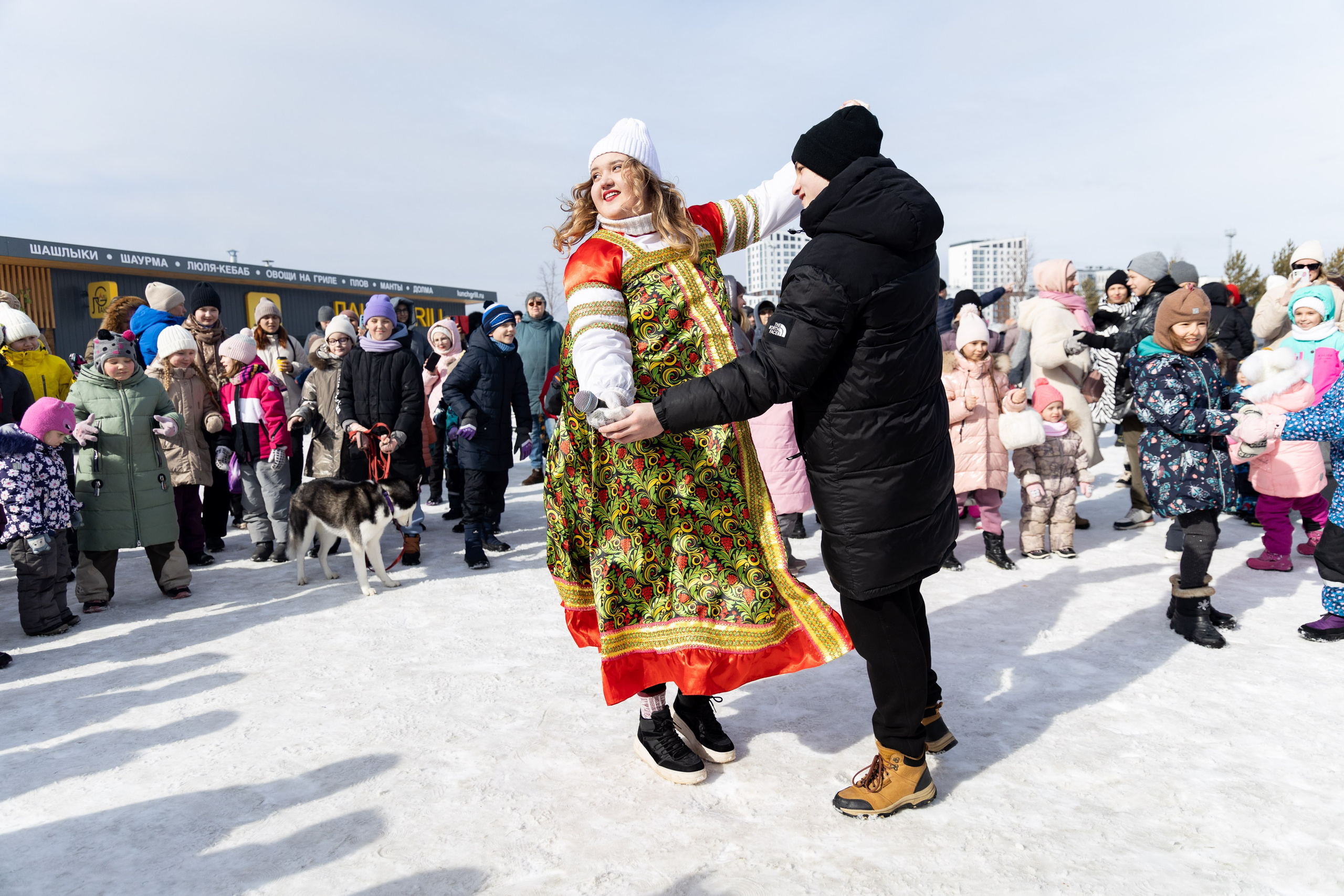 Масленица у застройщика «Эталон». Фотограф Родион Нарудинов