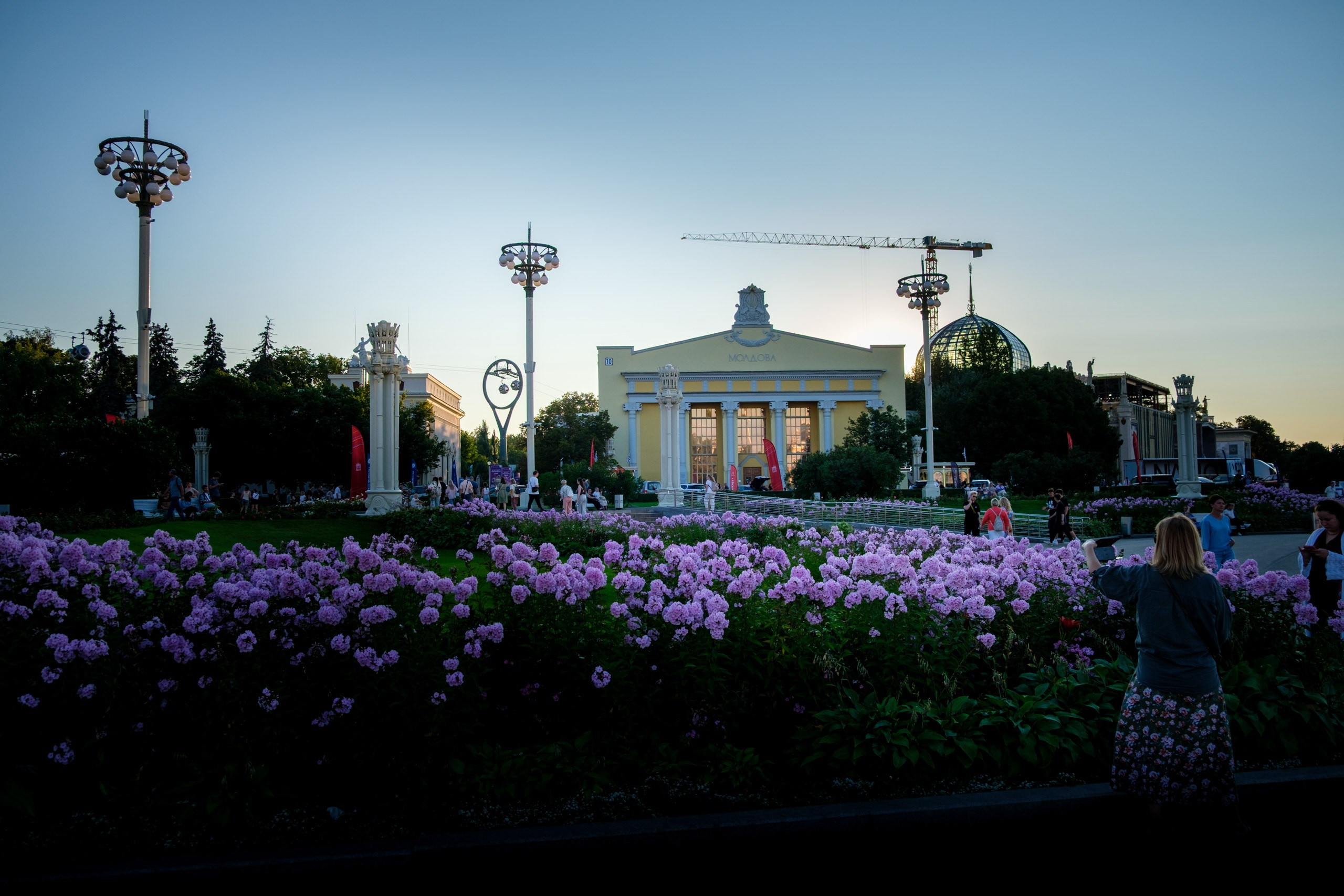 Фотосет с #АвтофестВДНХПроДвижение 2026