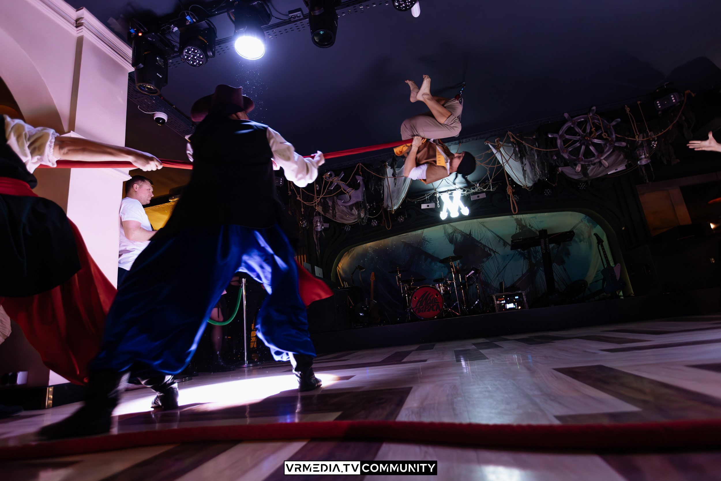 Ресторан «Мюнхен»: Часть команды — часть корабля