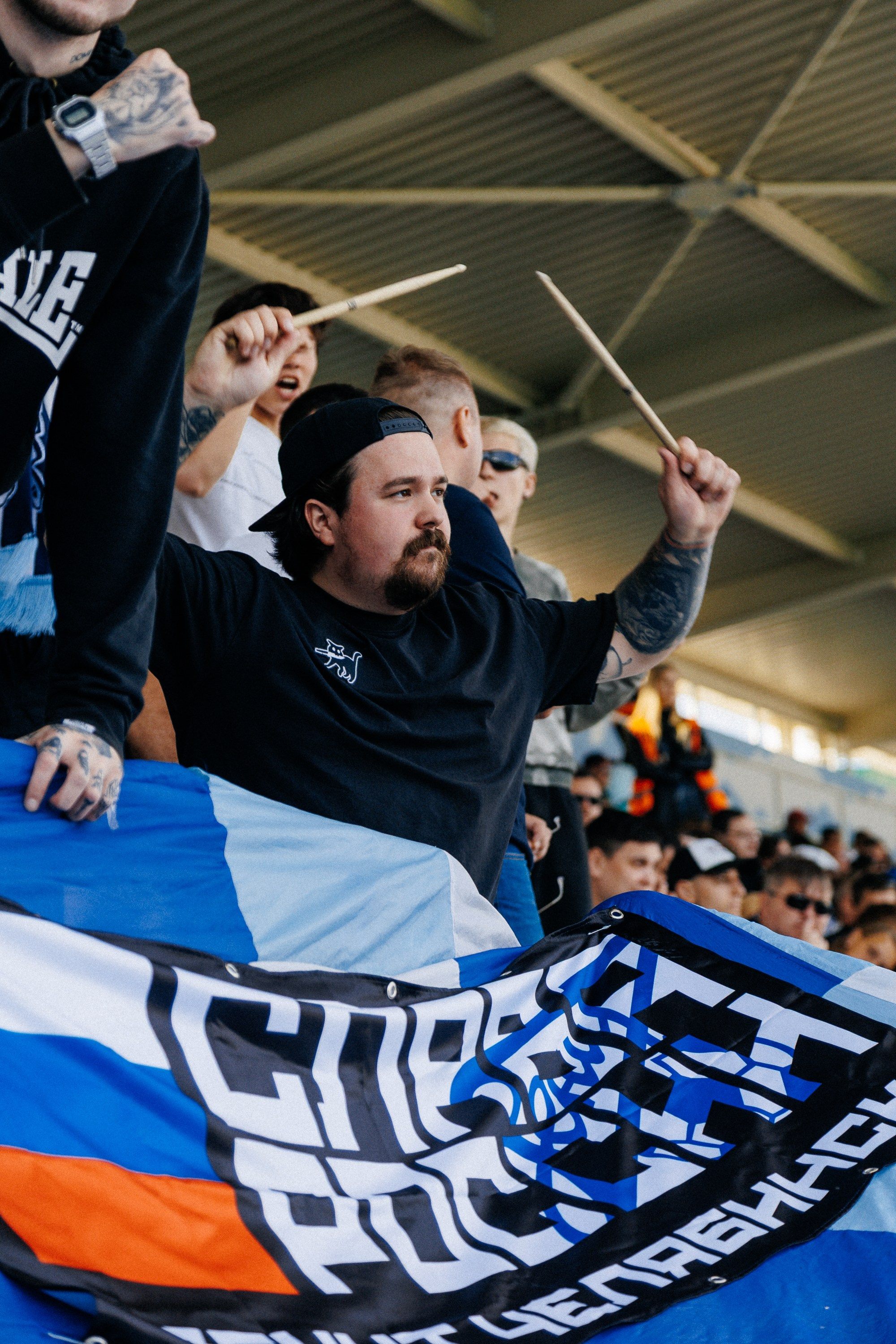 ФК ЧЕЛЯБИНСК Х ФК ВОЛГА. Репортажный фотограф Макс Брагин