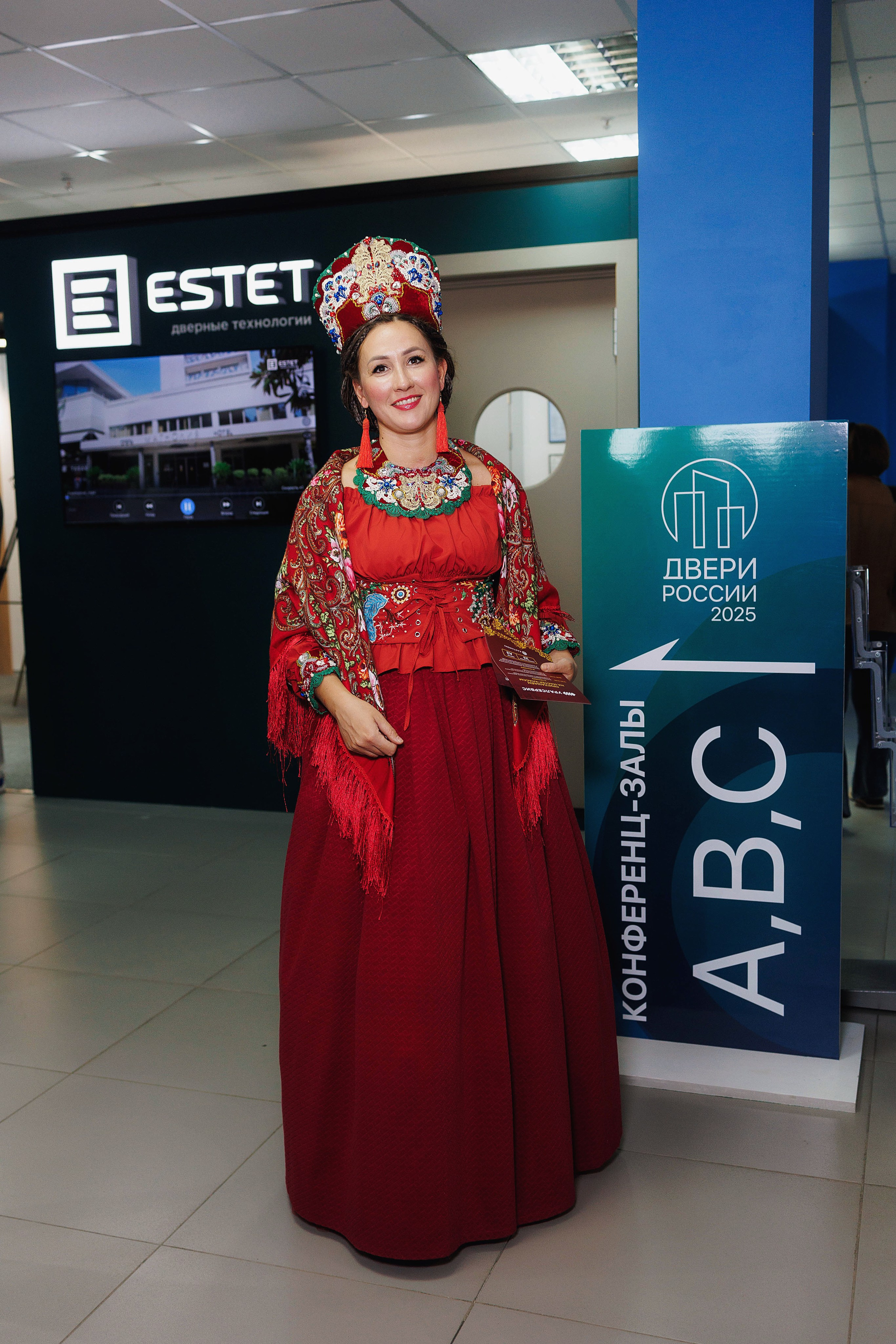 Репортажная съемка форума «Двери Росси-2025» в Чебоксарах. Портретный и репортажный фотограф в Чебоксарах Андриян Чаркин