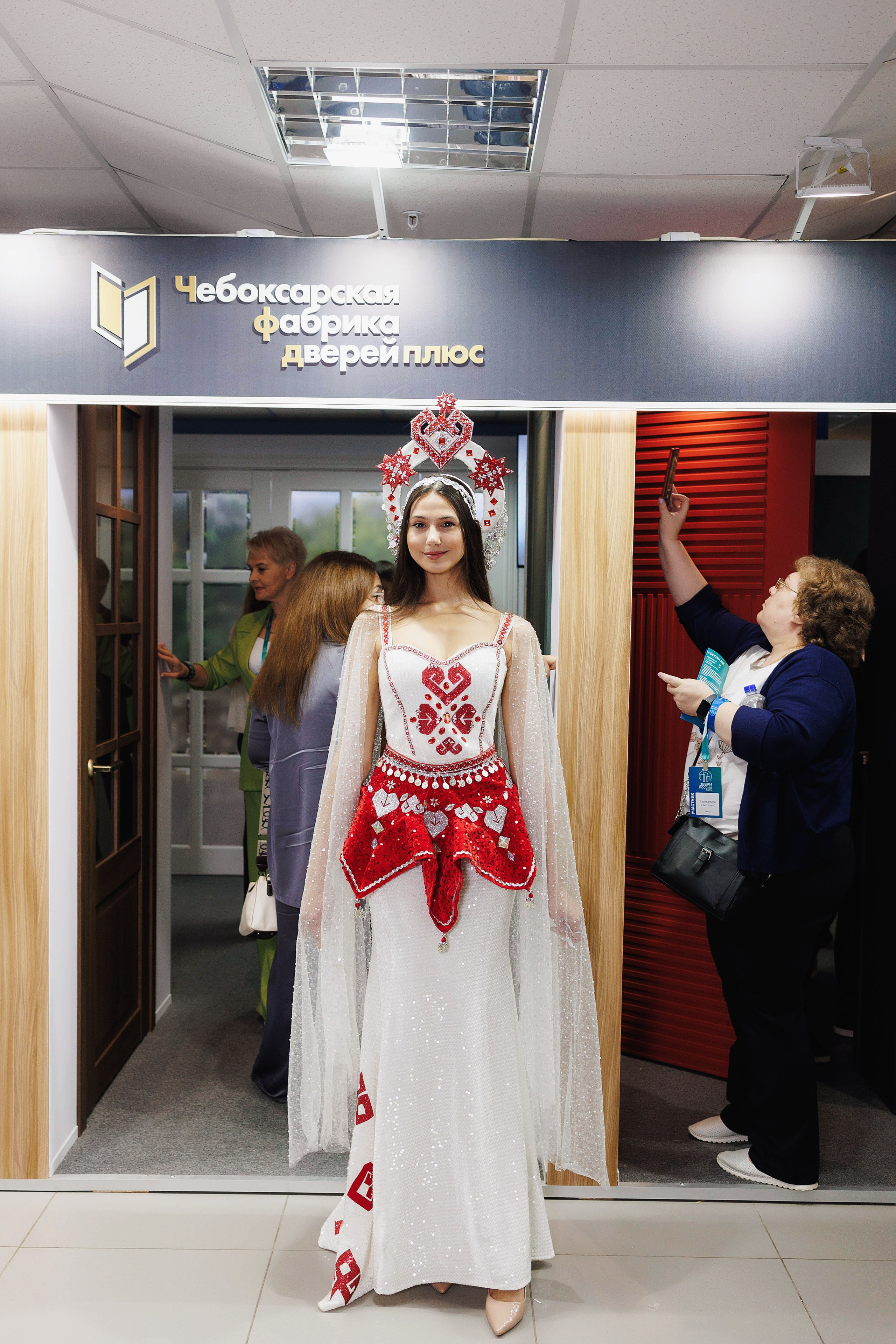 Репортажная съемка форума «Двери Росси-2025» в Чебоксарах. Портретный и репортажный фотограф в Чебоксарах Андриян Чаркин