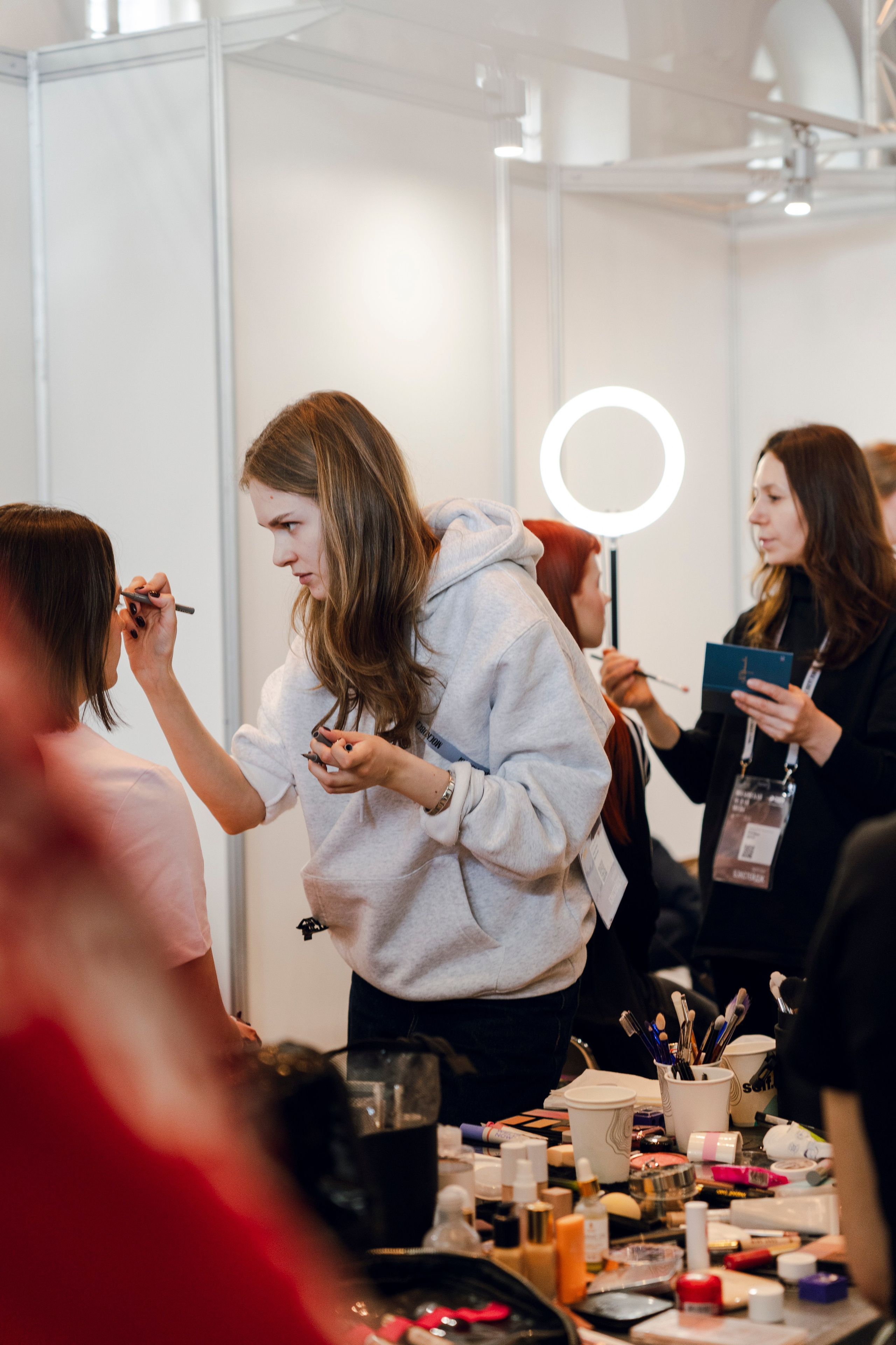 Показ Школы дизайна НИУ ВШЭ на Московской неделе моды. Фотограф в Москве Савкина Евгения