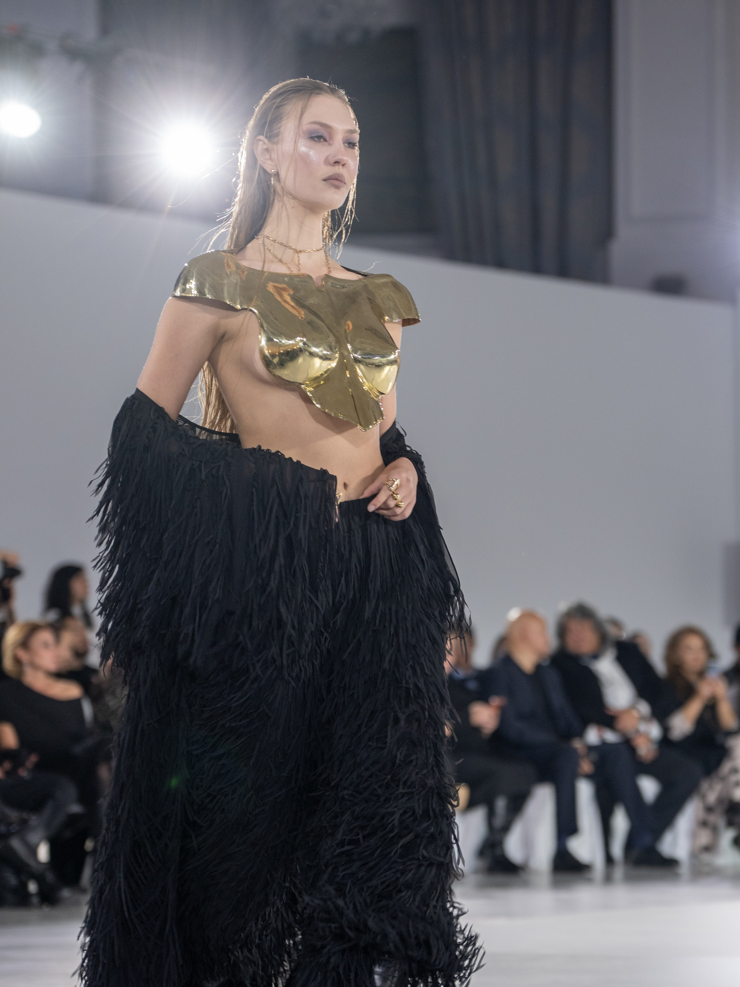 Дизайнер Arunaz. Сайт Алматинского НЮ АРТ, будуар и фэшн фотографа Дениса Карпенко