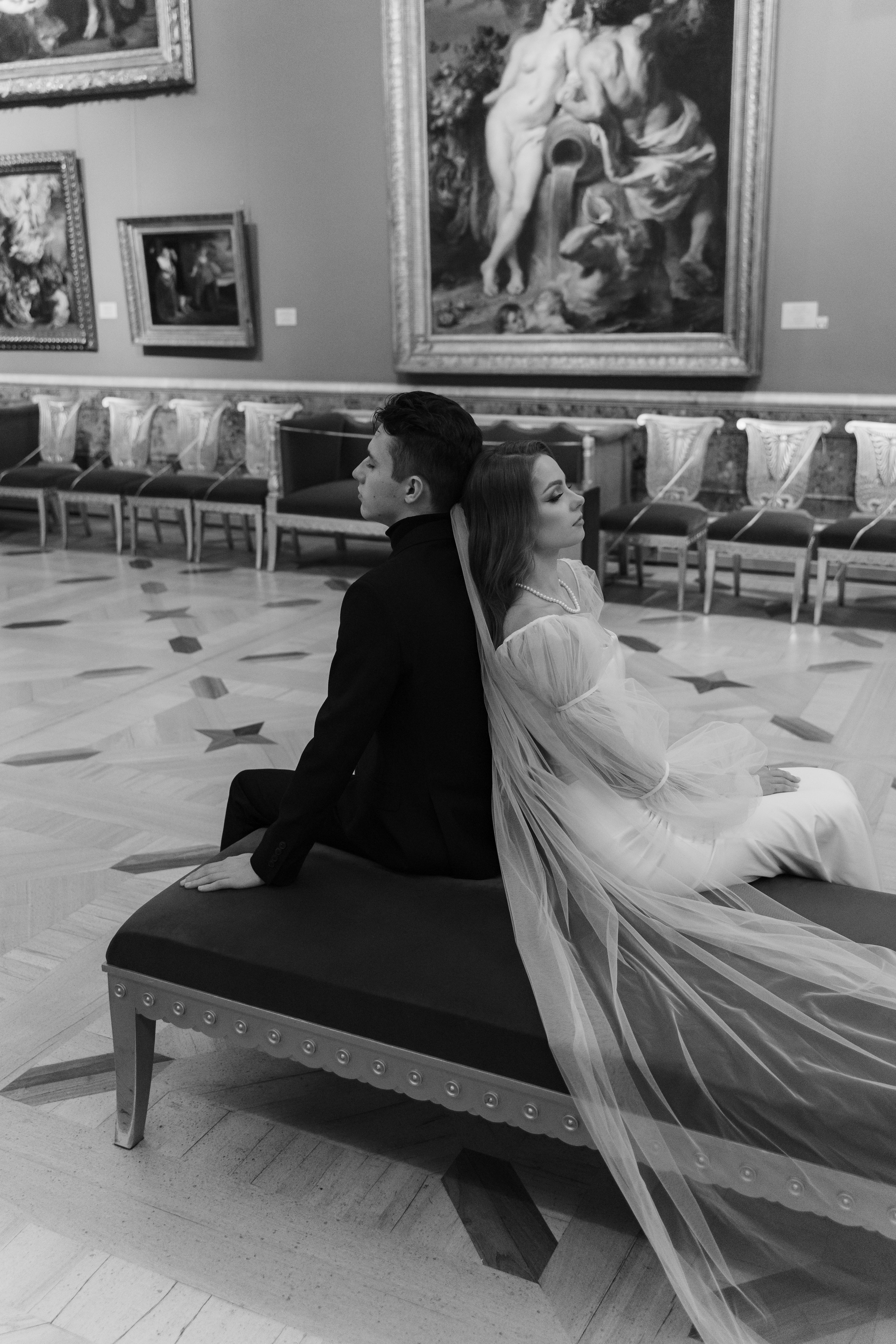 Фотосессия в Эрмитаже упрекрасно передаст Ваш стиль свадьбы!