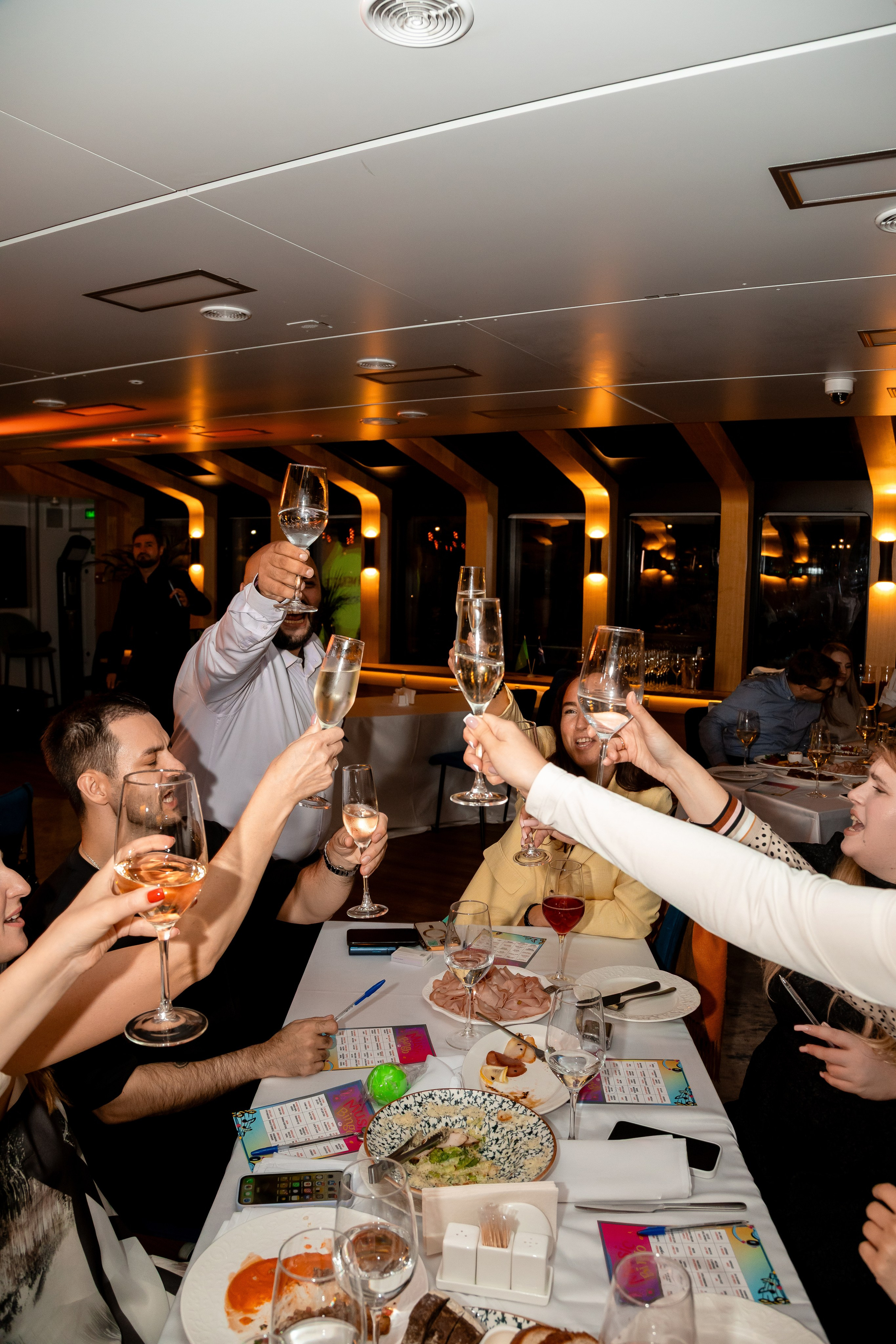 На воде. Главная