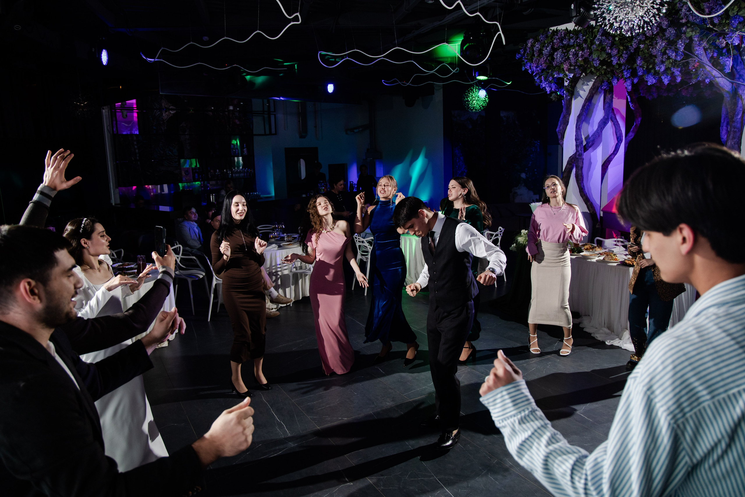 Almaz M+A. Организация и съёмка мероприятий любого формата. Иван Быков