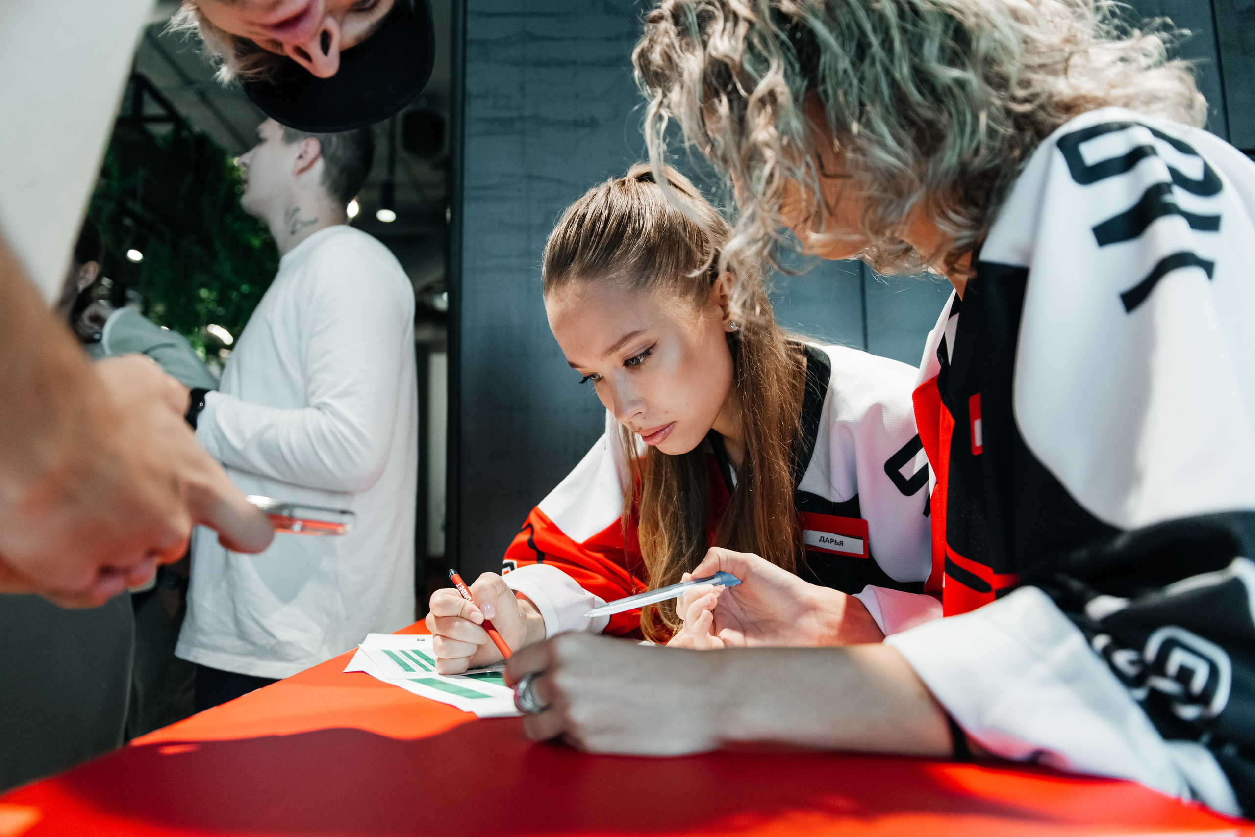 Открытие пространства ОfИС ОВИ х FONBET. ДИНА МИХНЕВА спортивный фотограф Москва