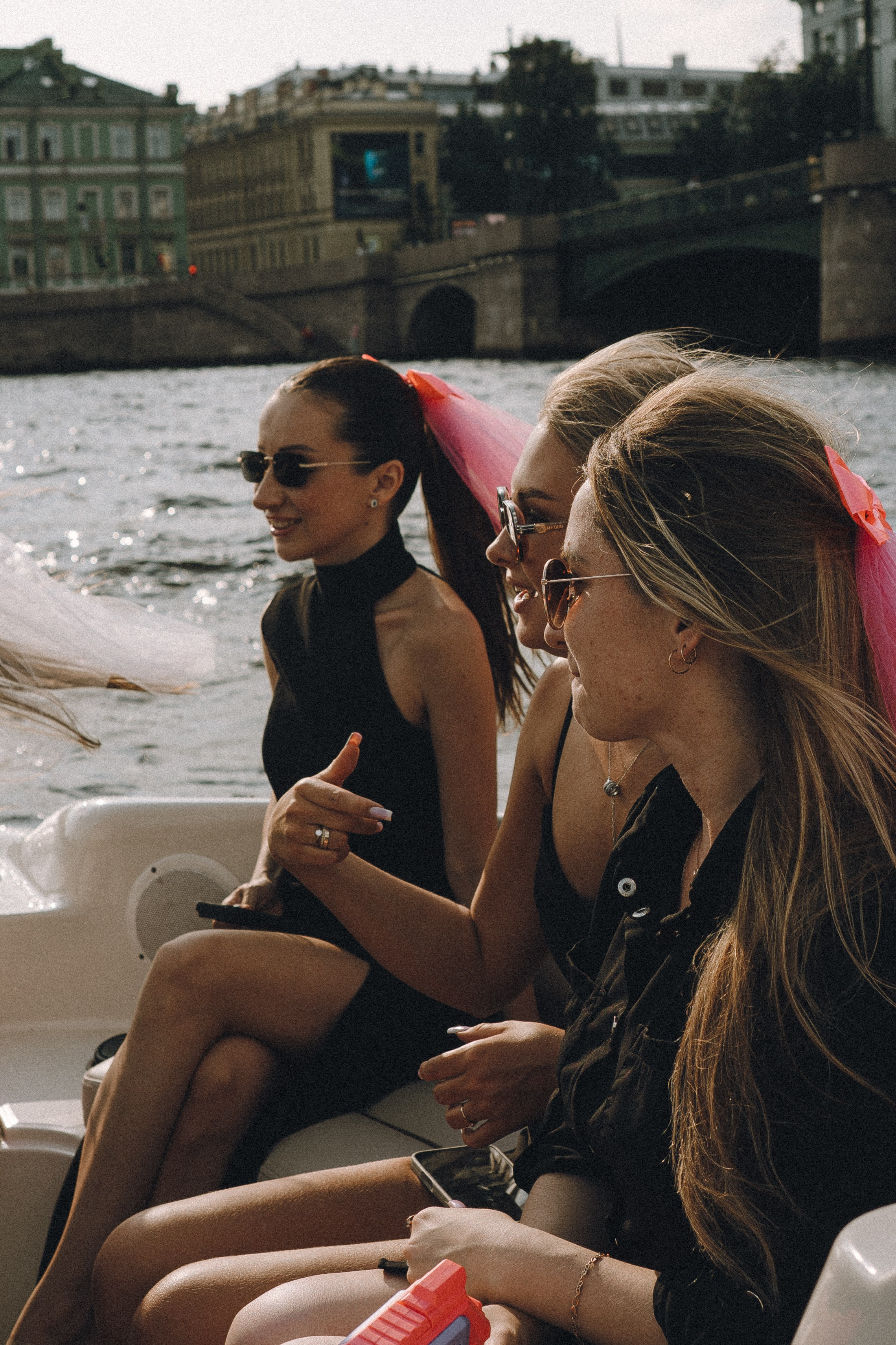 ДЕВИЧНИК НА КАТЕРЕ. Профессиональный фотограф, Санкт-Петербург — Виктория Богомолова