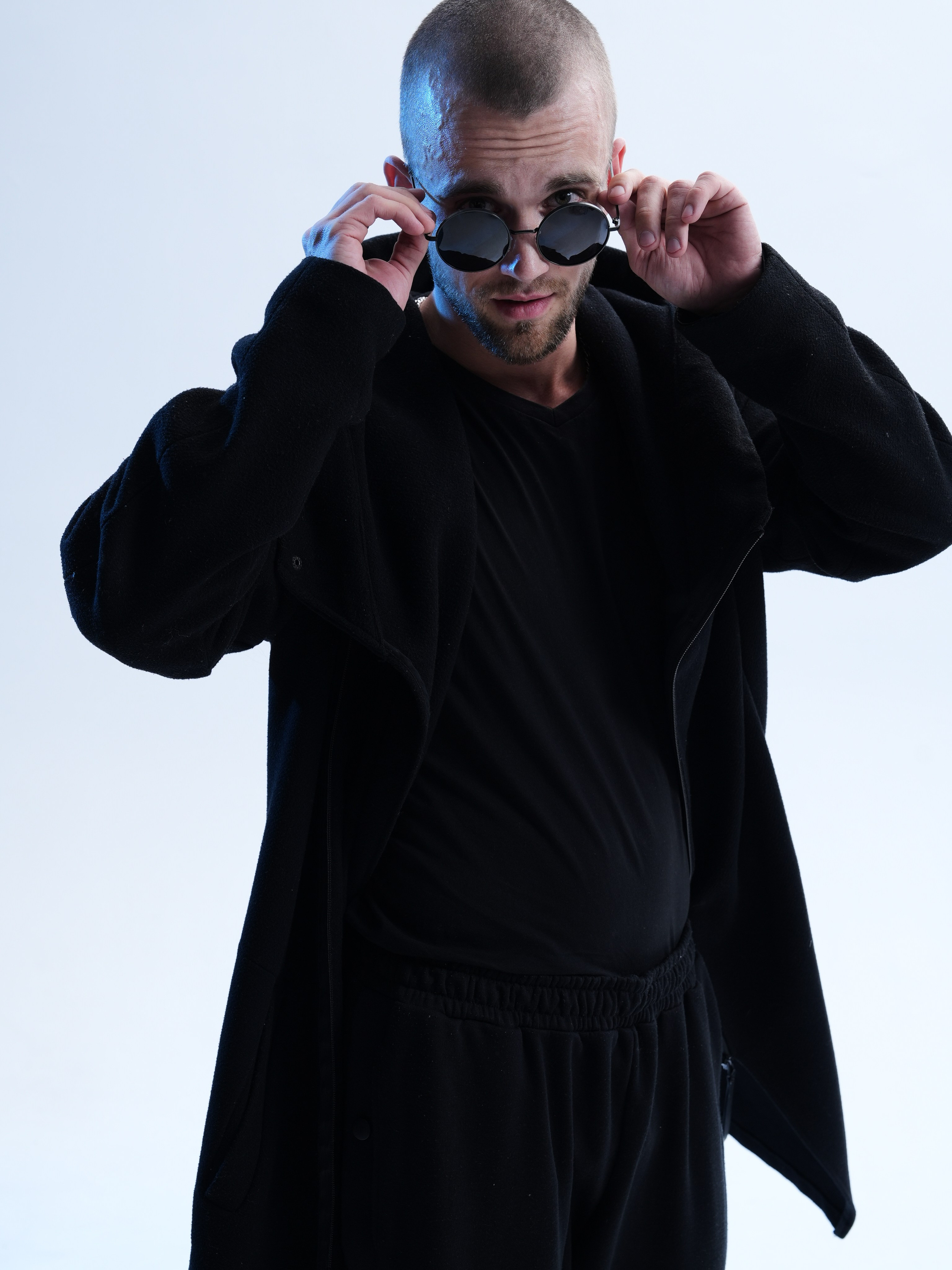 Модель Владислав Л. (177 см, 120/77/90)