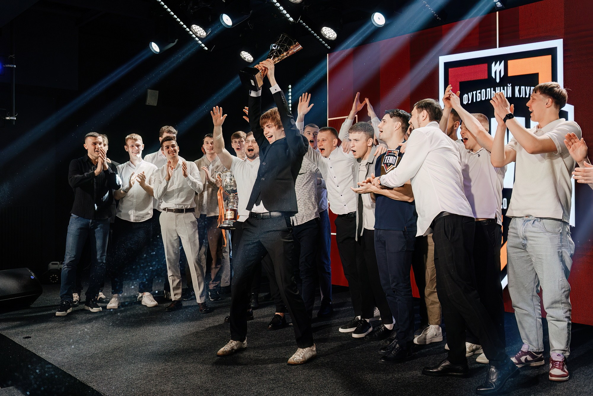 Закрытие футбольного сезона 2025 ФК «ТЕМП». Свадебный и репортажный фотограф Никита Сницарев в Барнауле