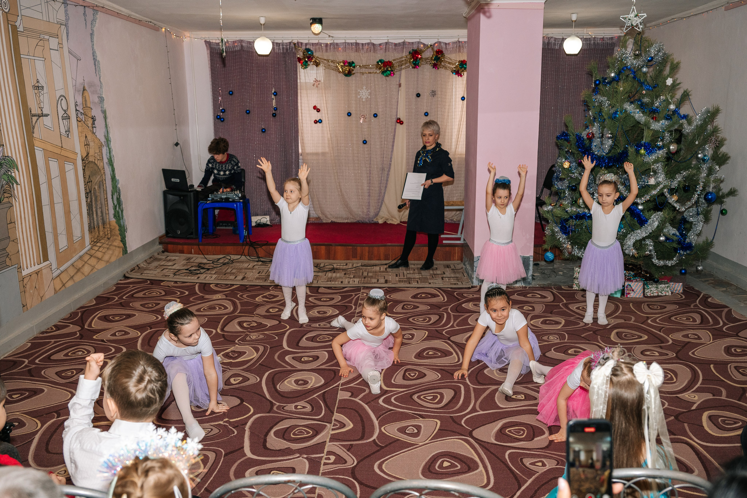 Новогодняя ёлка 2026. Семейный клуб «Открытый город»