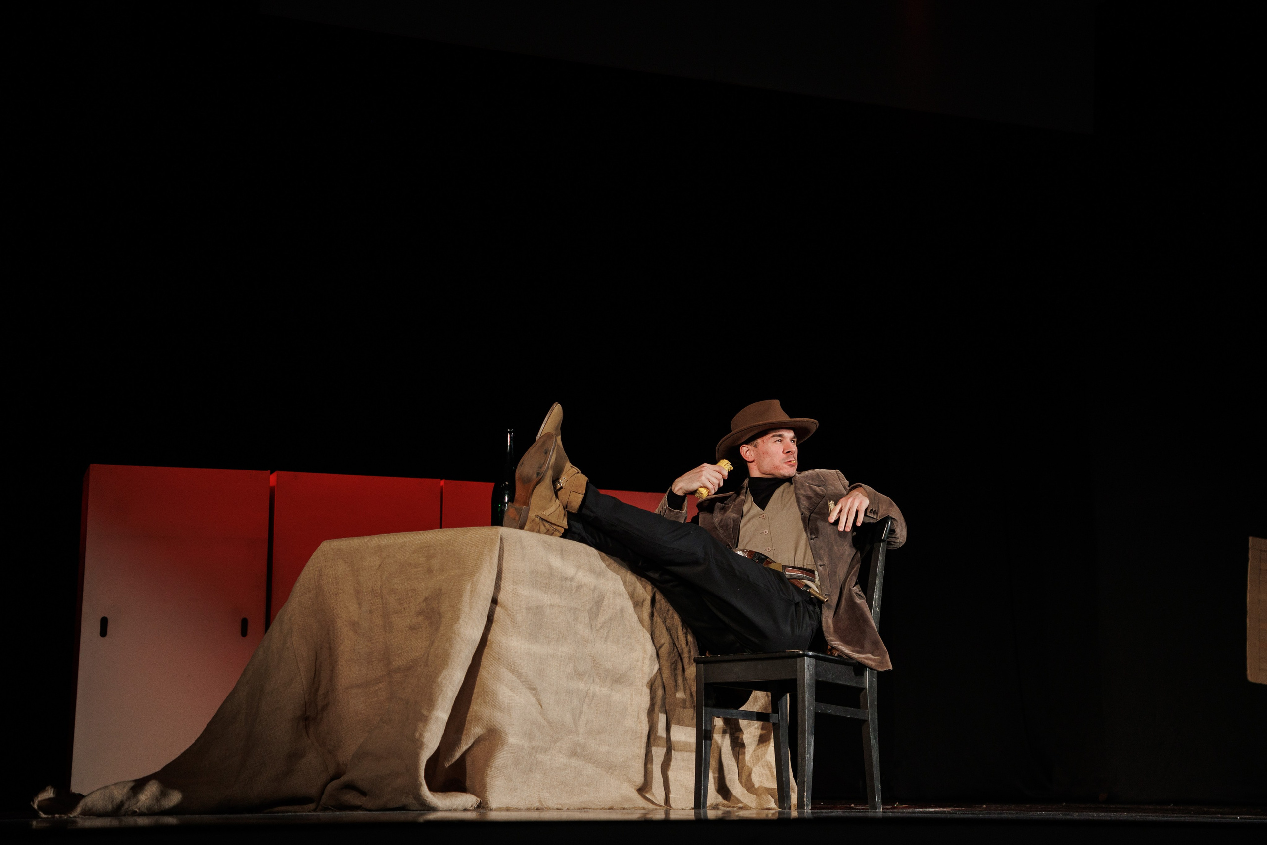 МХАТ. Новый квадрат. Фотограф городских и семейных событий Артем Карпухин