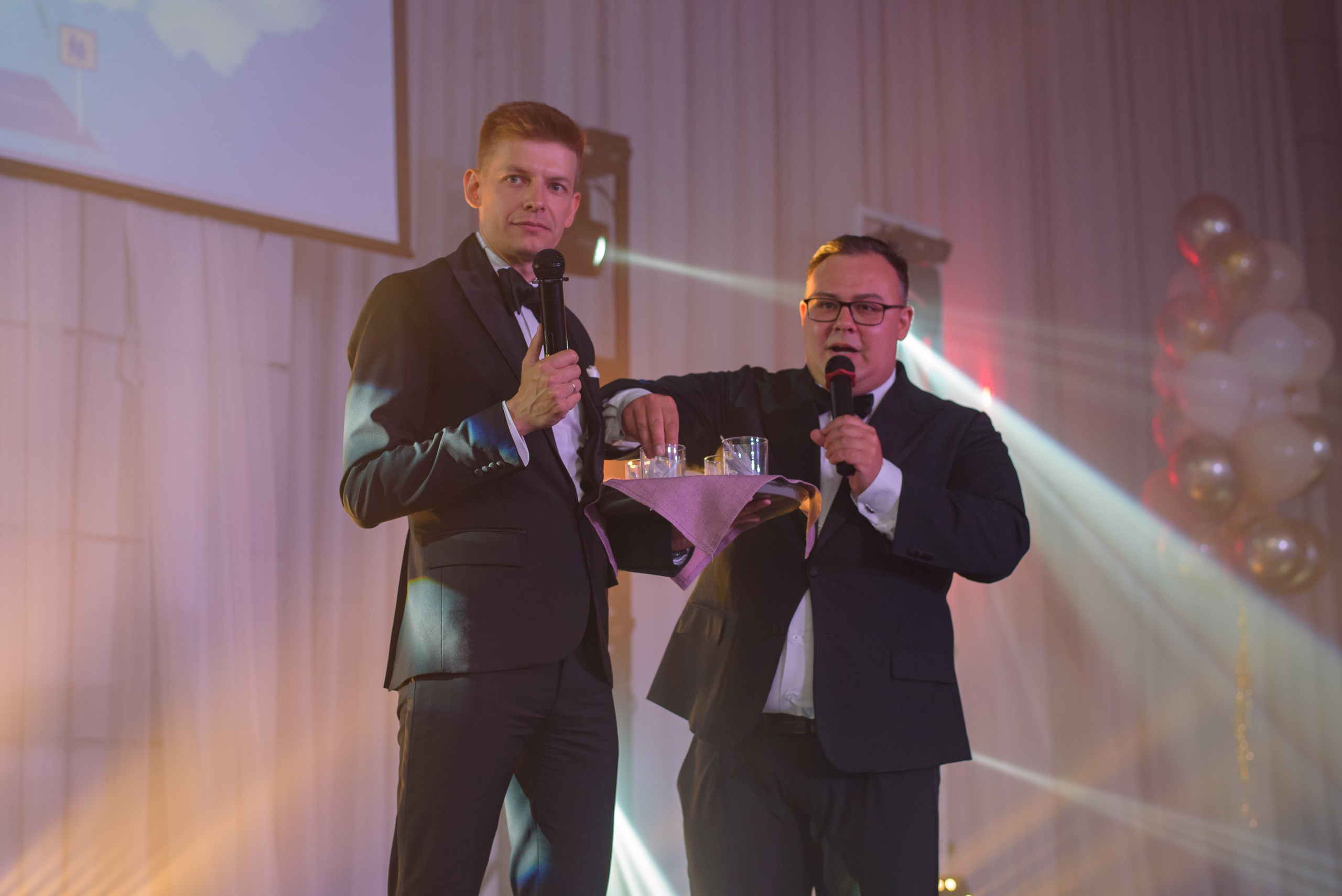 Выпускной 9-11классы. Выпускные книги Анапа Новороссийск Краснодар