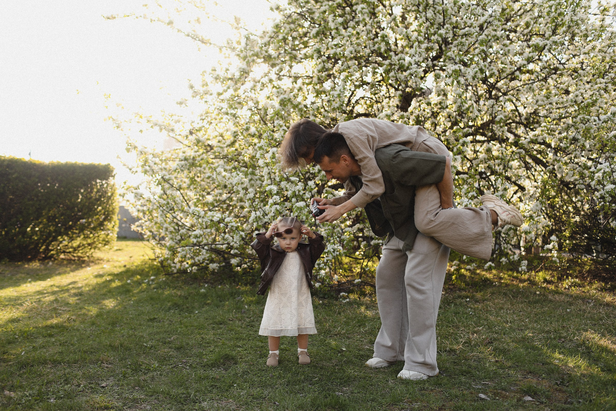 Цветущий апрель. Семейный фотограф в Москве Алевтина Носова