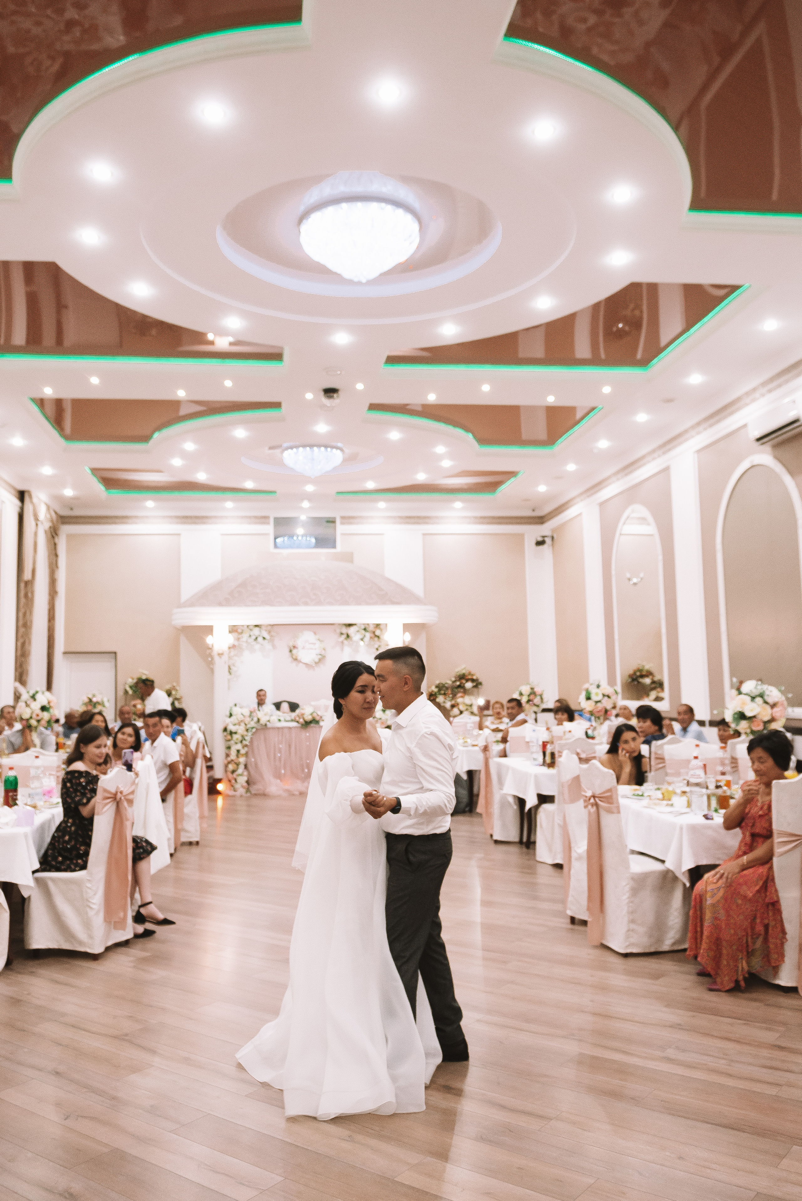 Айгерим + Рашид. Свадебный и семейный фотограф в Волгограде Олеся Лисицкая